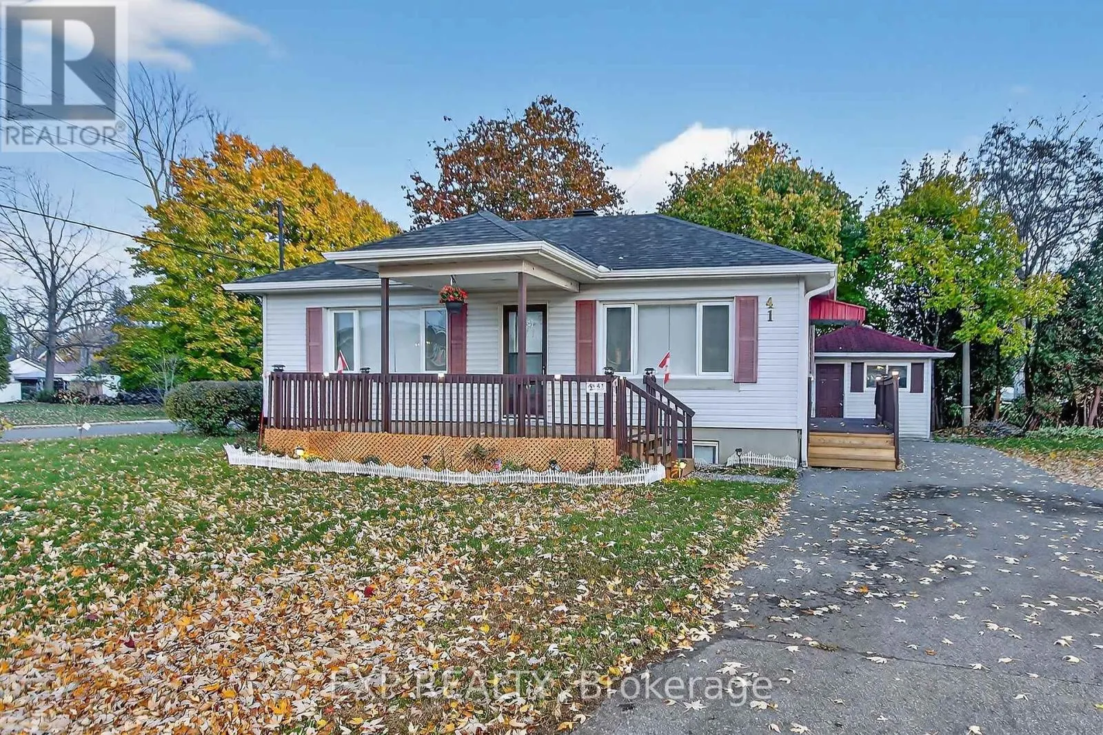 41 HWY 5 W STREET