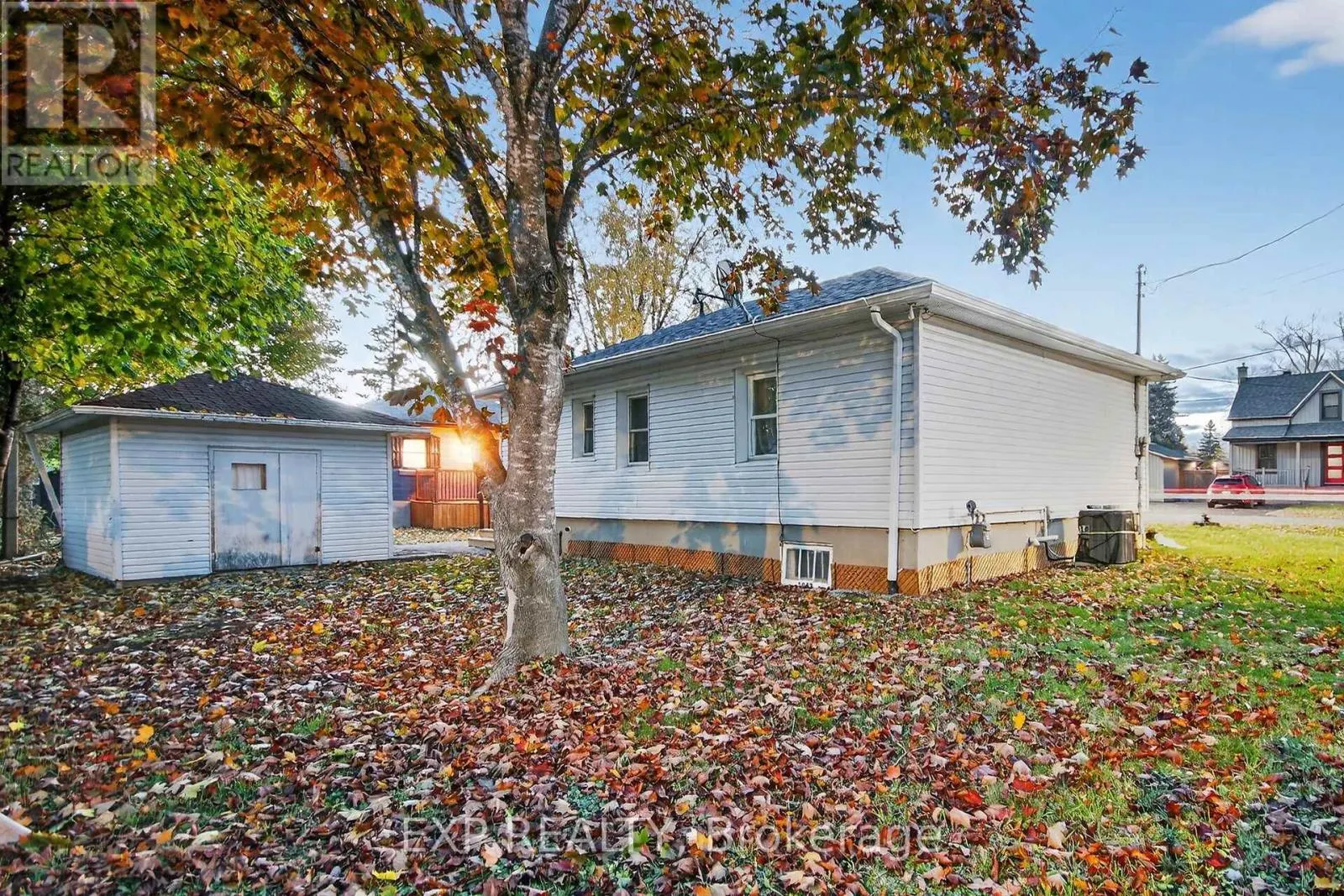 41 HWY 5 W STREET