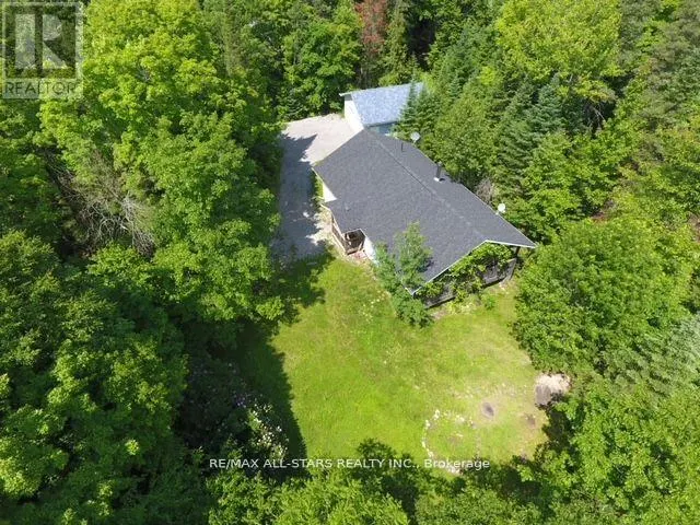 33 EDWINA DRIVE