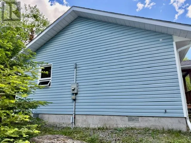 33 EDWINA DRIVE