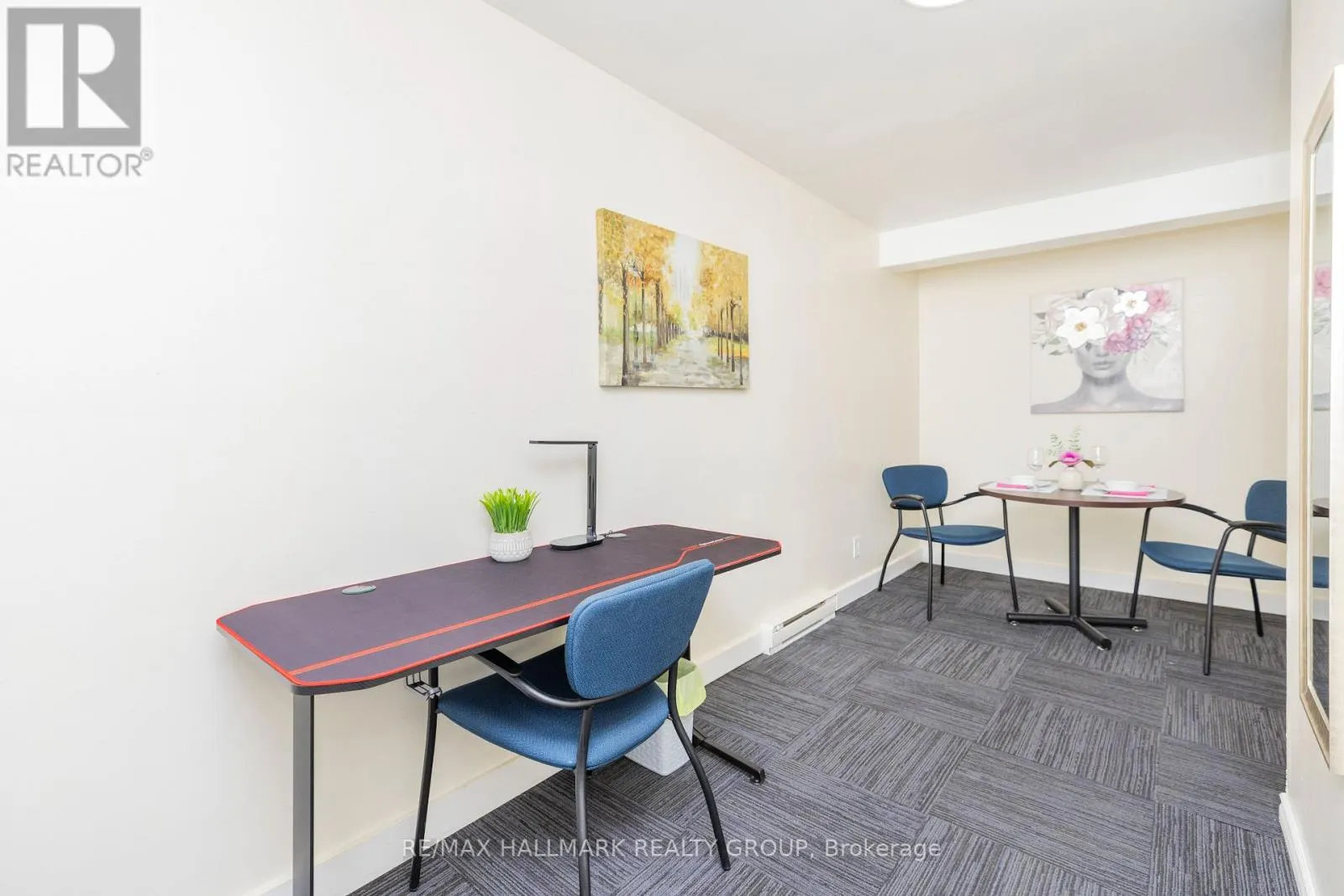 1 - 462 BRONSON AVENUE