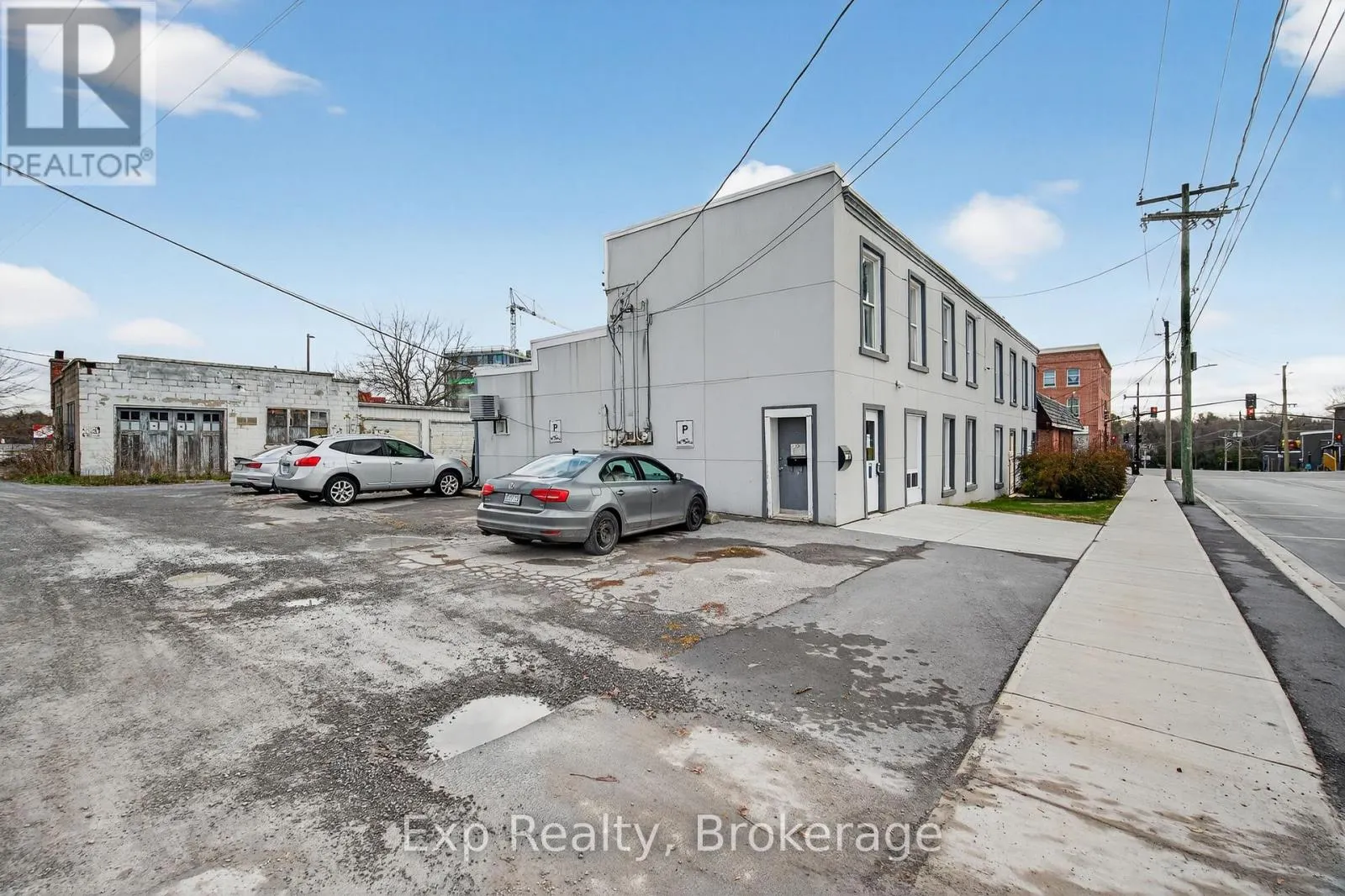 113 EAST STREET E