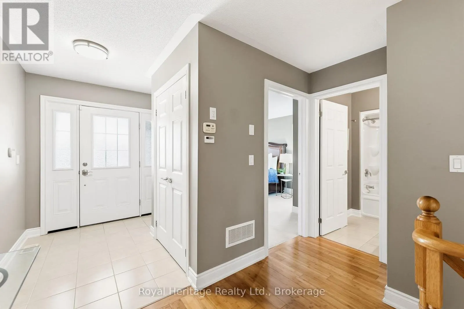 2 CORTLAND WAY