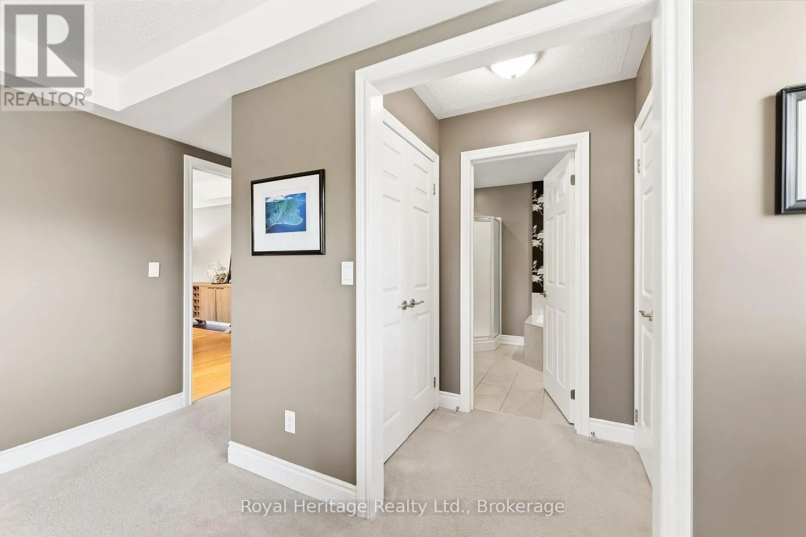 2 CORTLAND WAY