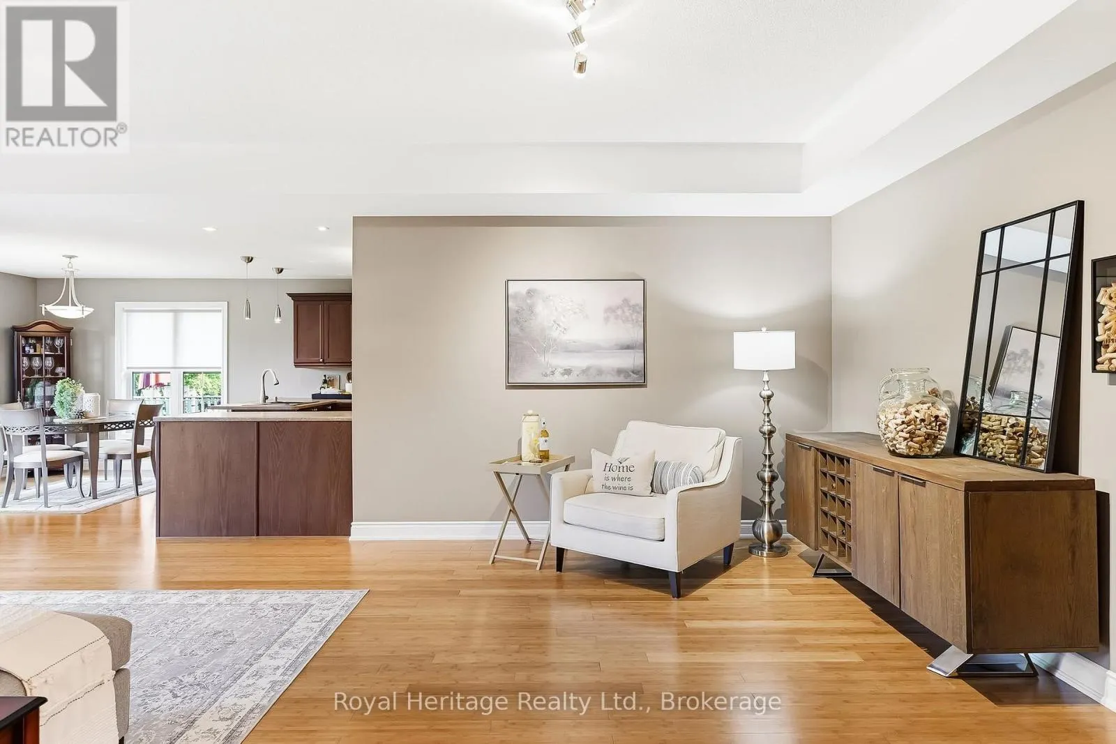2 CORTLAND WAY