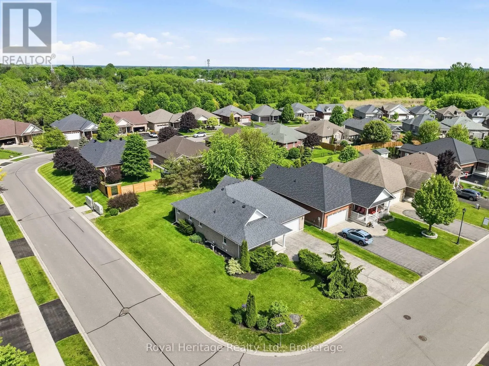 2 CORTLAND WAY