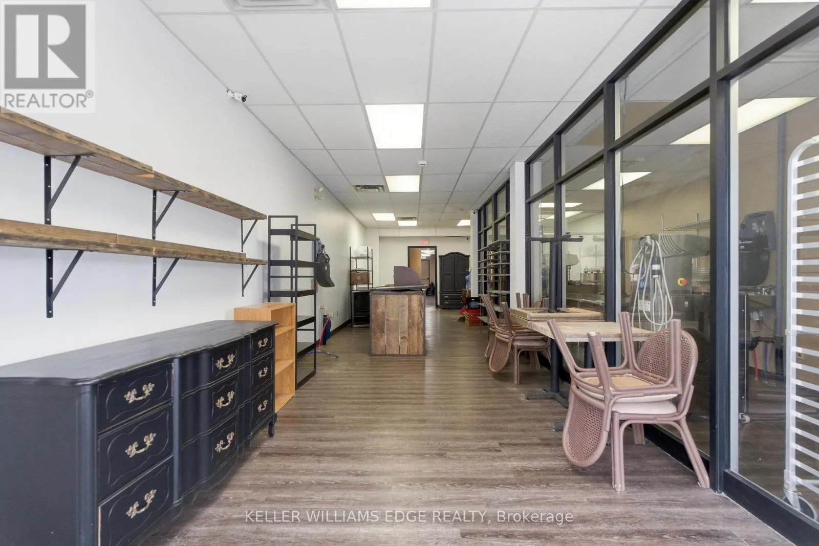 FIRST FLOOR - 389 DUNDAS STREET
