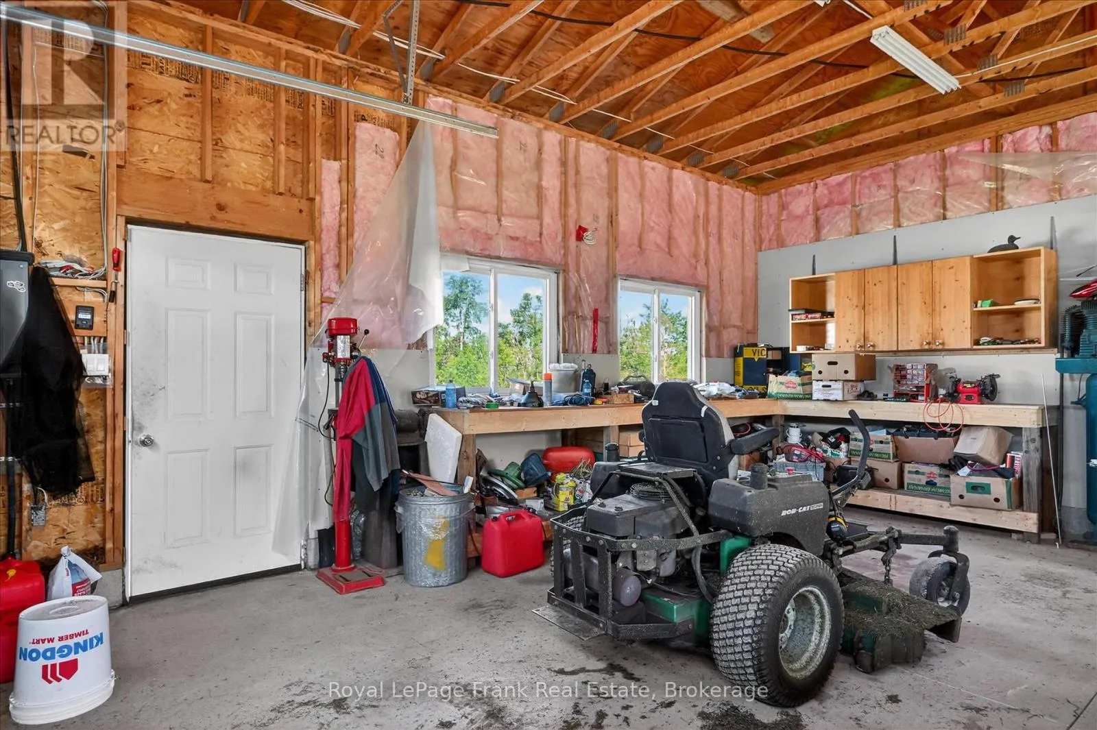 394 7TH LINE ROAD