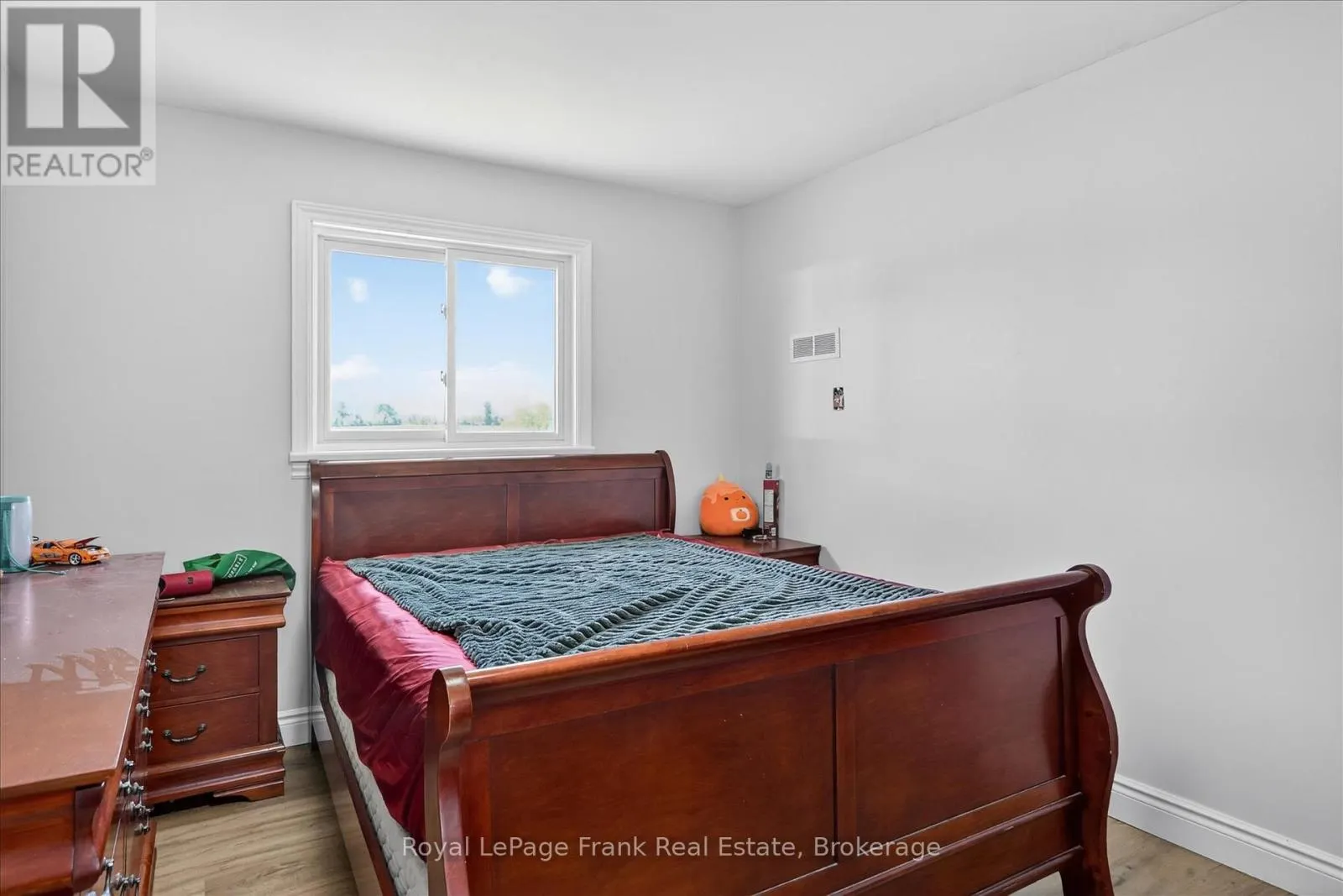 394 7TH LINE ROAD