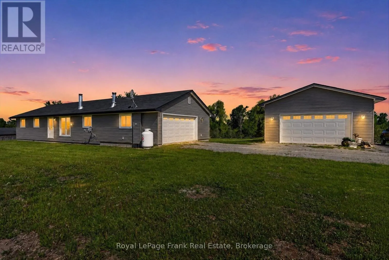 394 7TH LINE ROAD