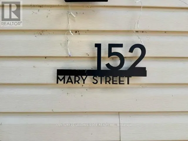 152 MARY STREET