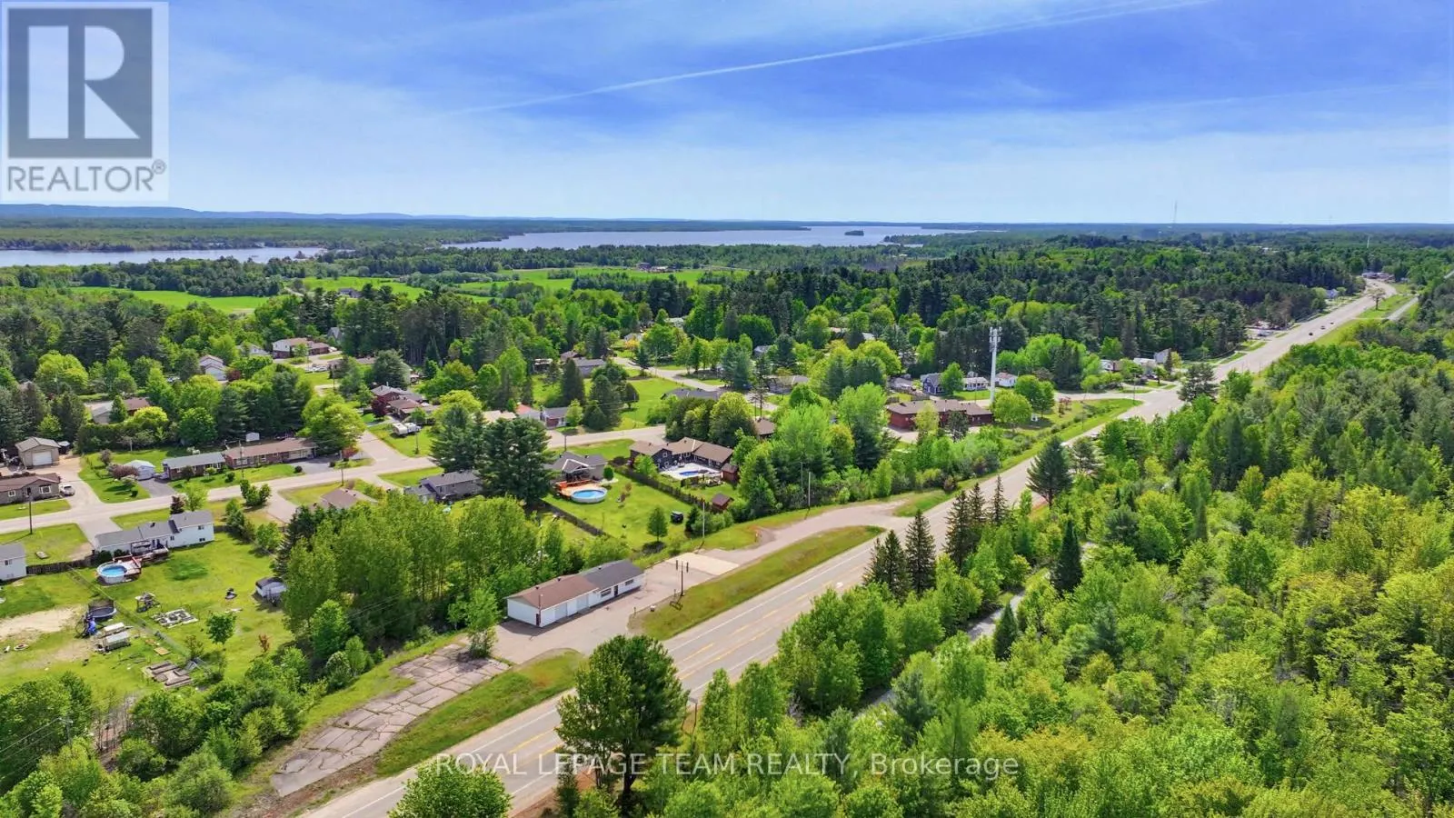 2427 PETAWAWA BOULEVARD