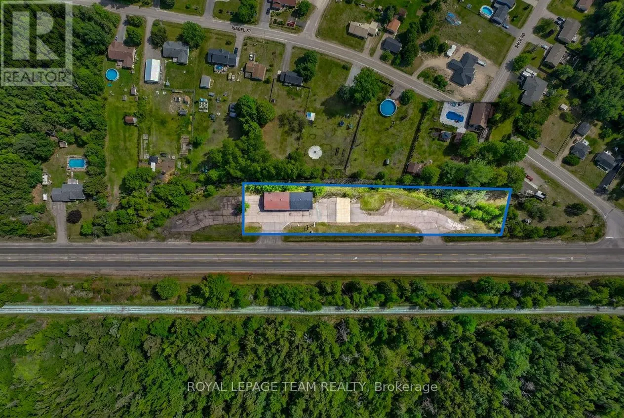 2427 PETAWAWA BOULEVARD