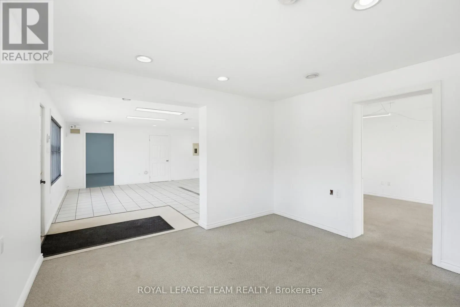 2427 PETAWAWA BOULEVARD