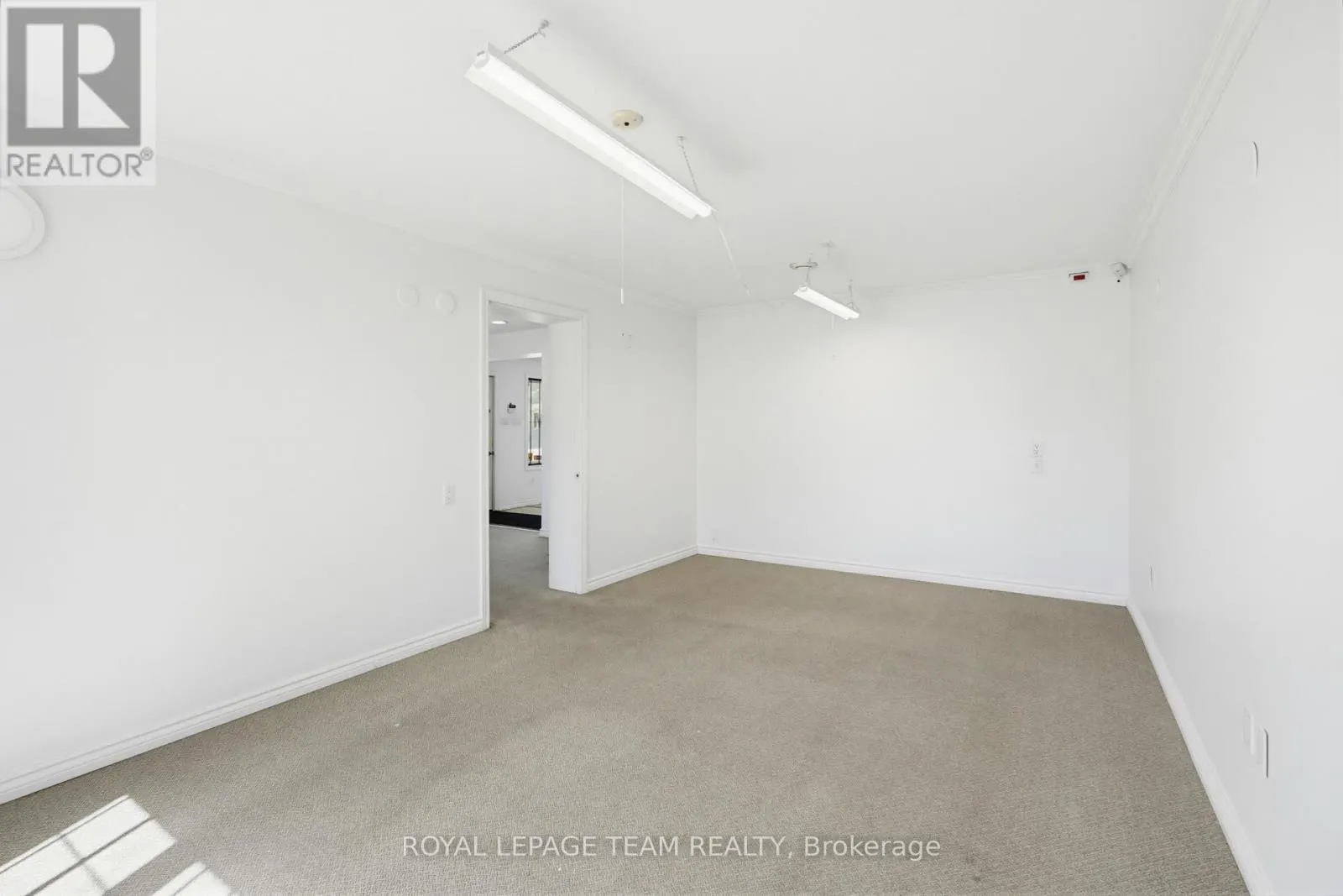 2427 PETAWAWA BOULEVARD