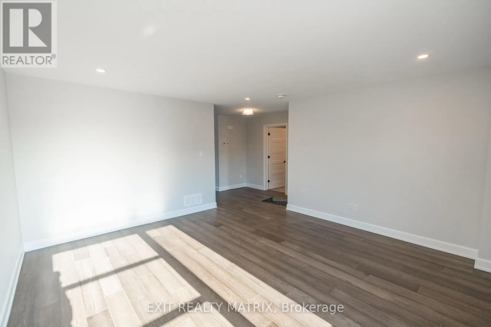 1416 CAROLINE COURT