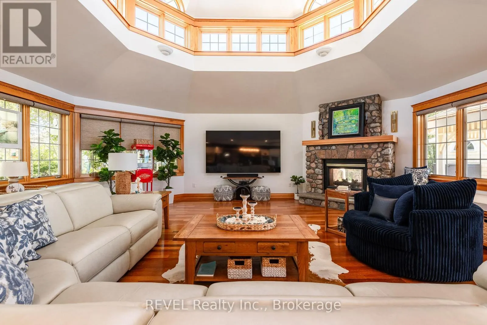 3091 THUNDER BAY ROAD