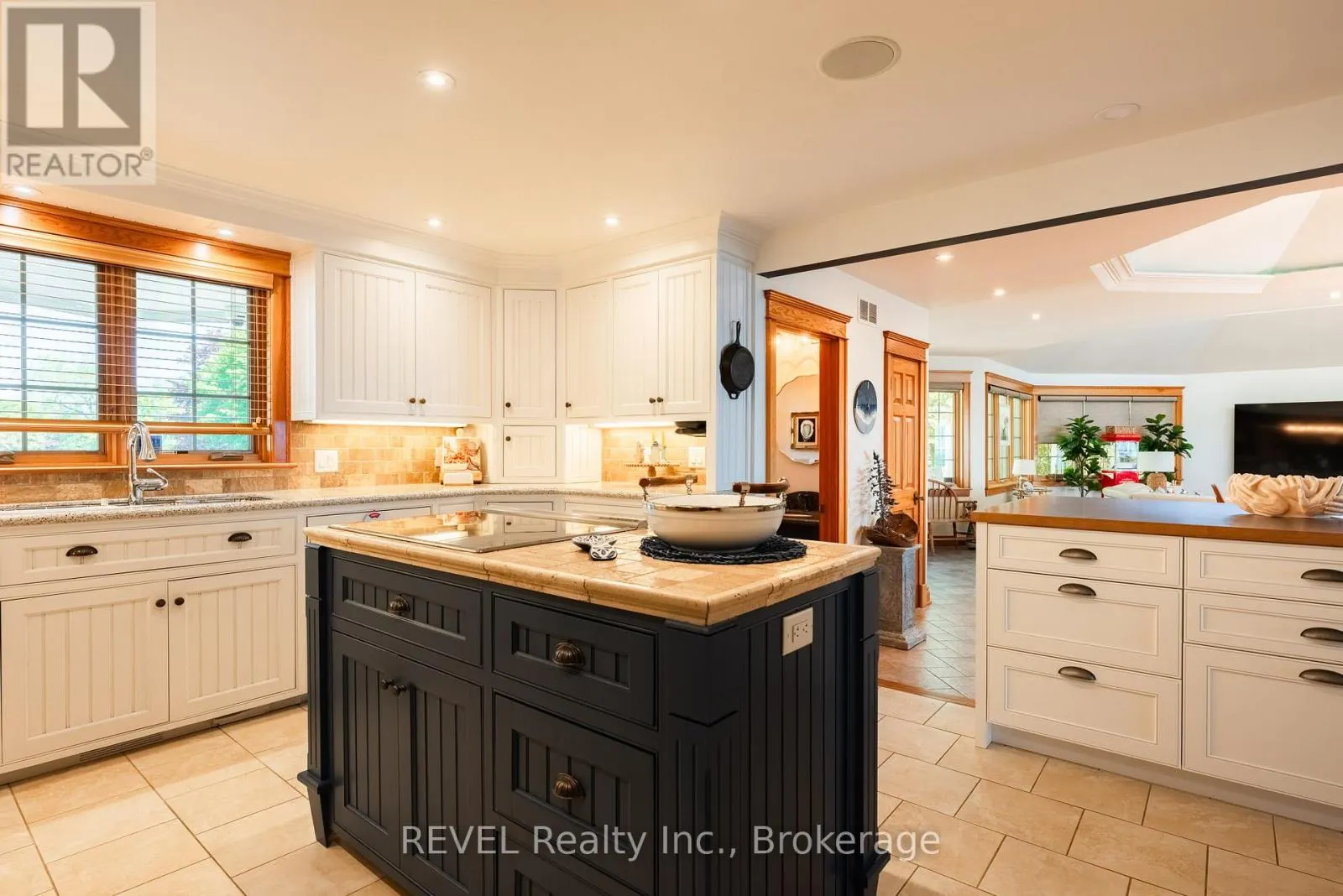 3091 THUNDER BAY ROAD