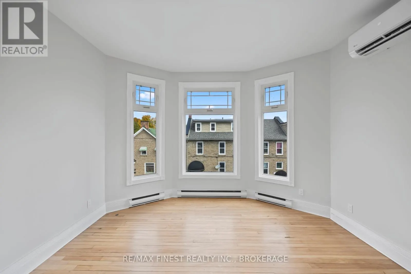 10 VICTORIA AVENUE