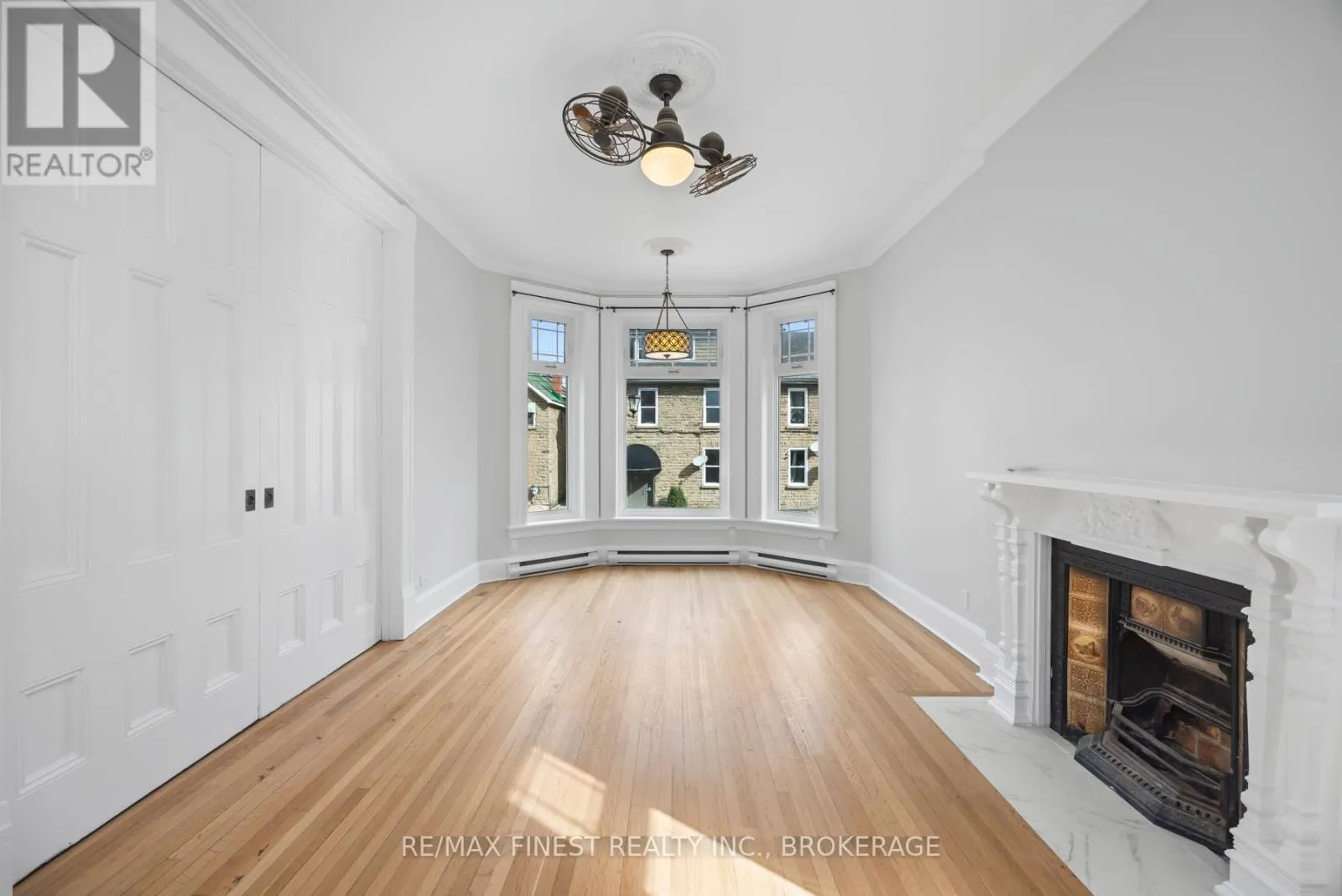10 VICTORIA AVENUE
