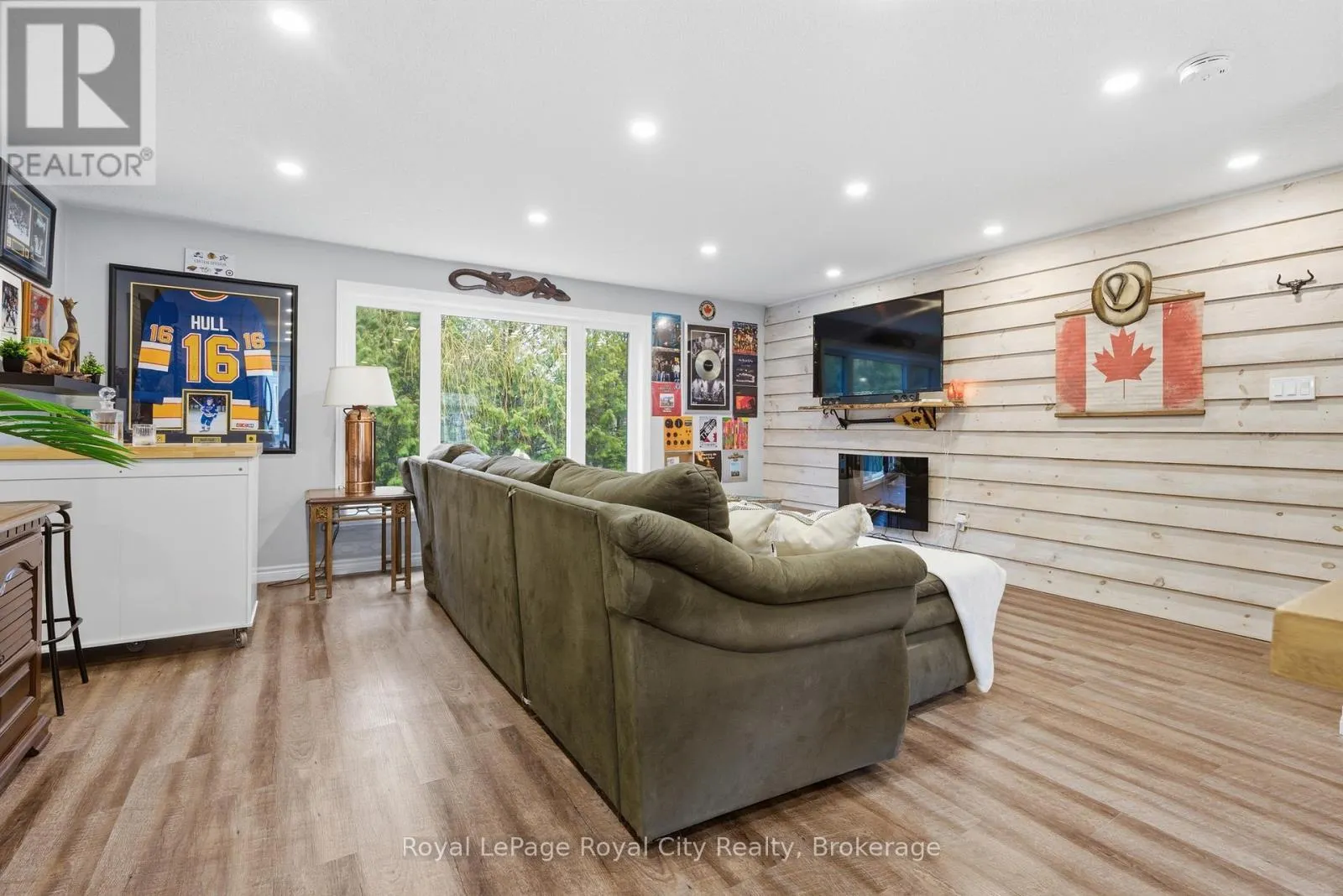 13 - 320 ALMA STREET #13