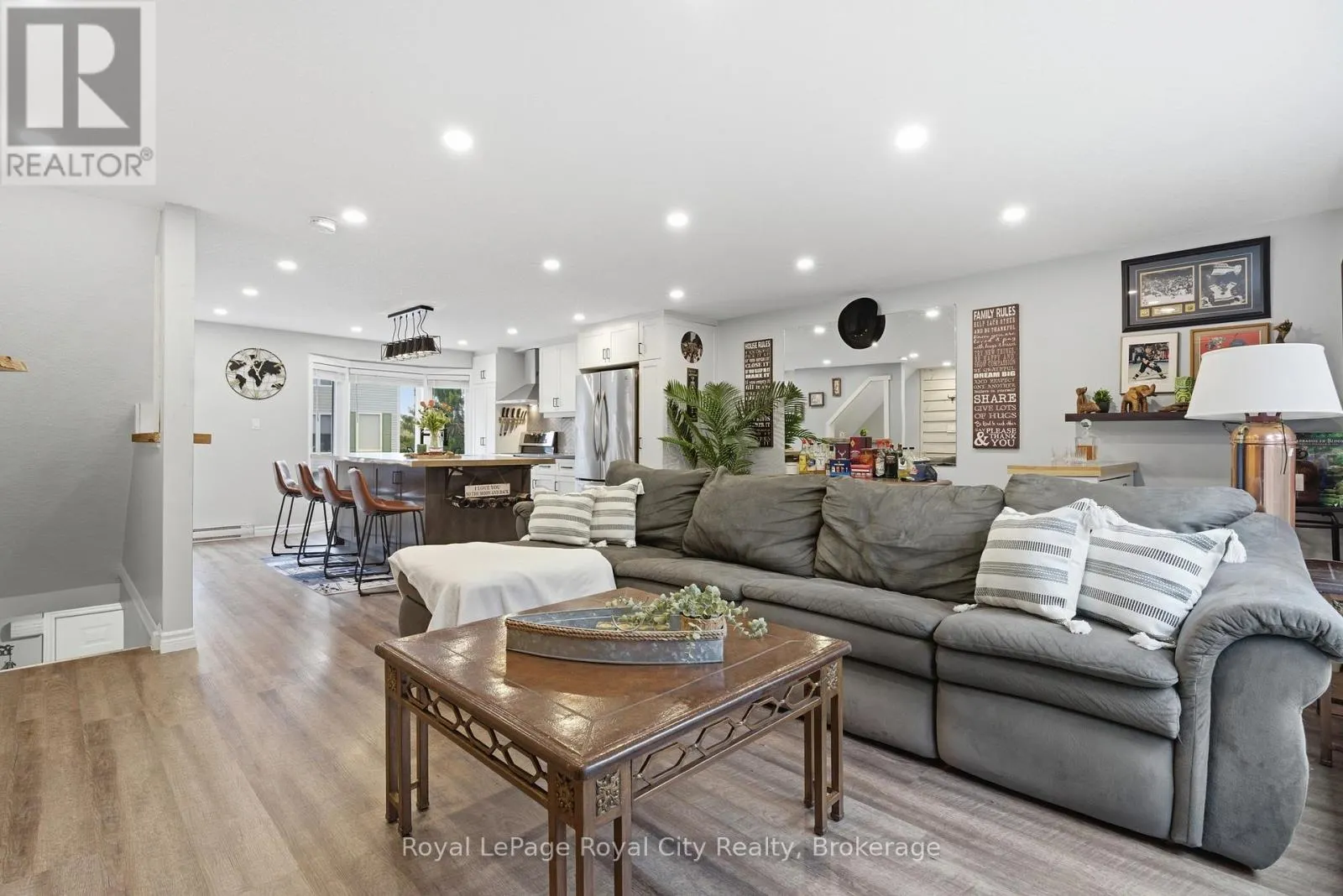 13 - 320 ALMA STREET #13