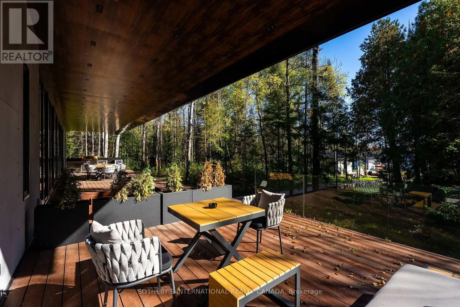 1445 PICKEREL JACK LAKE ROAD E