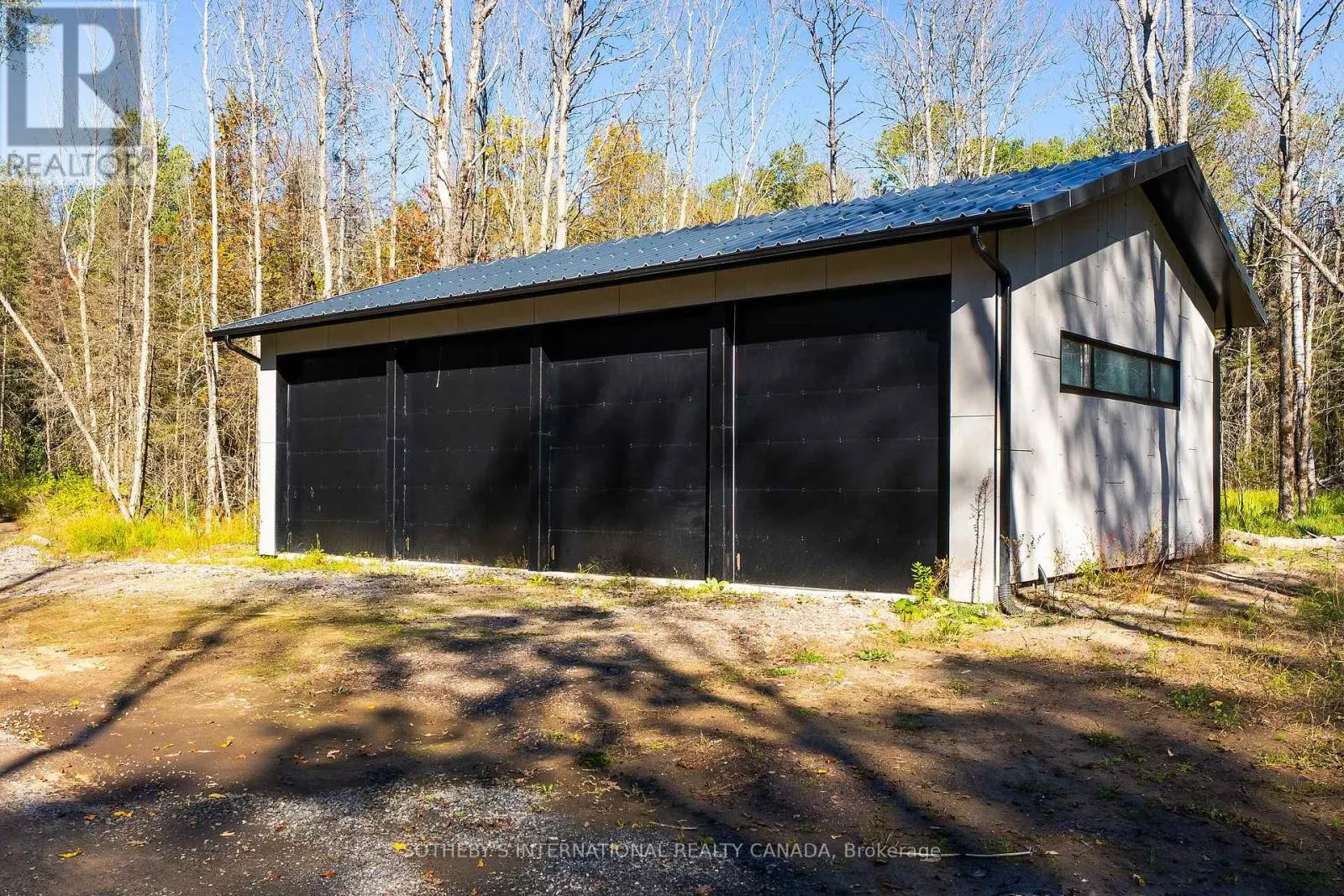 1445 PICKEREL JACK LAKE ROAD E