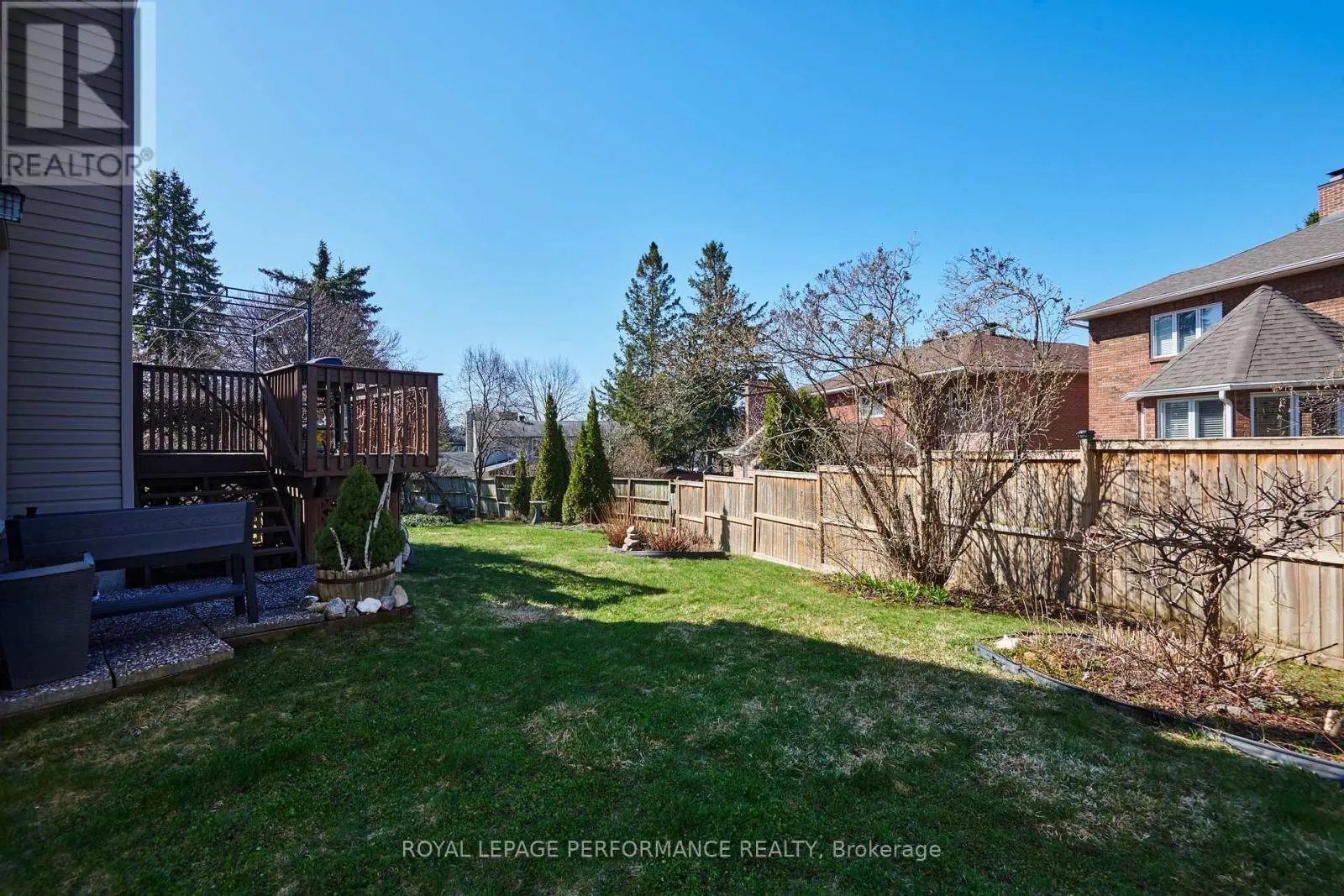 43 WATERVIEW COURT