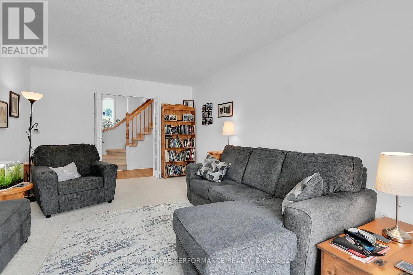 43 WATERVIEW COURT