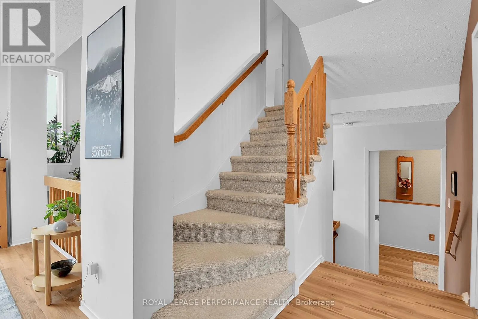 43 WATERVIEW COURT