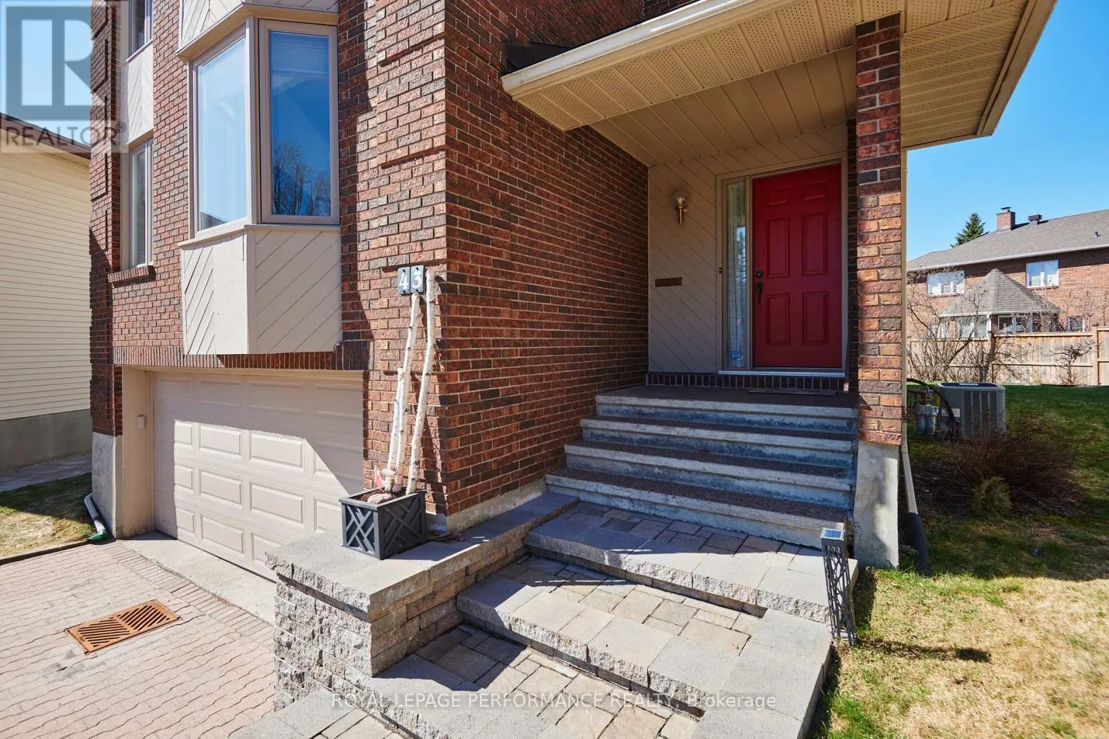 43 WATERVIEW COURT