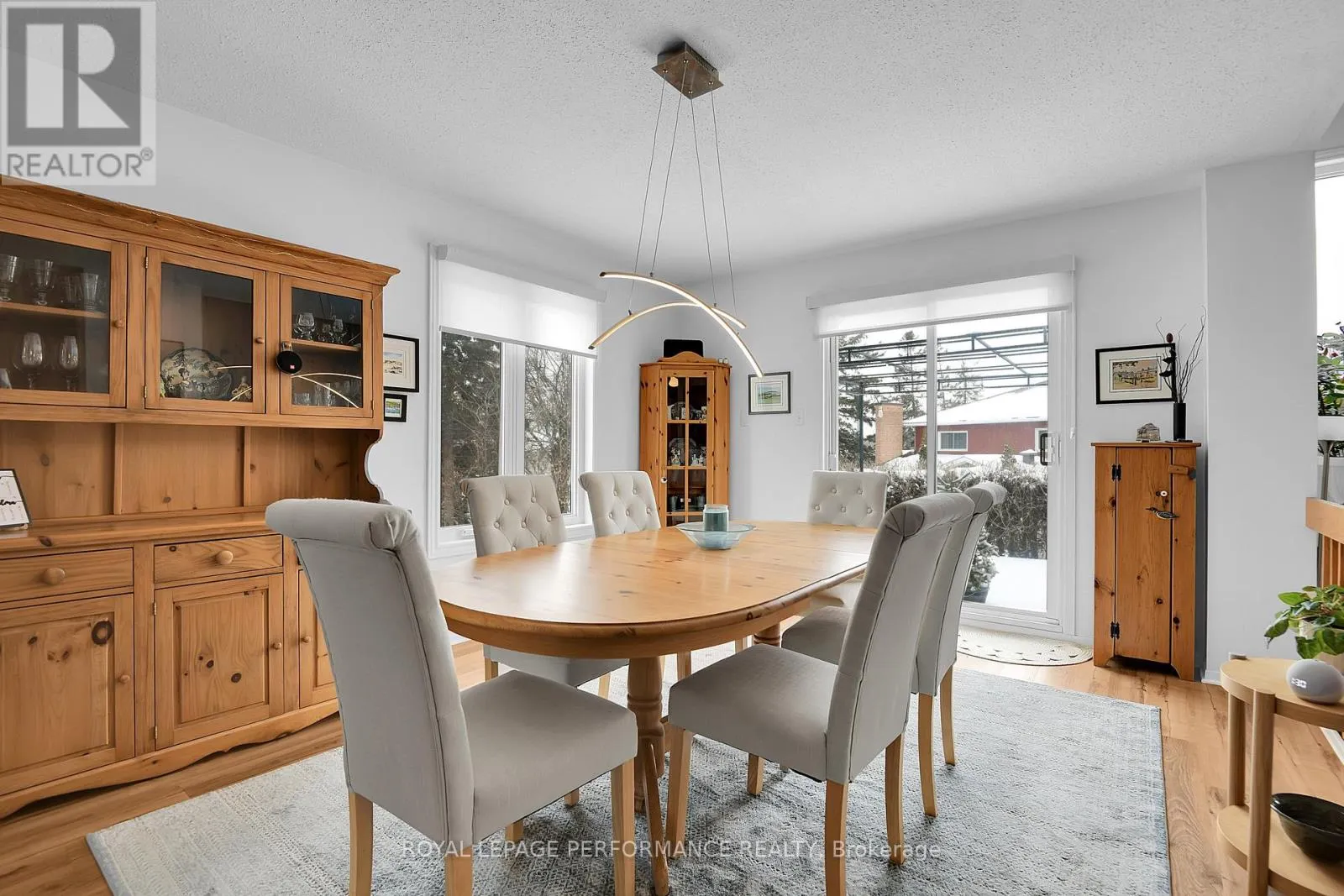 43 WATERVIEW COURT