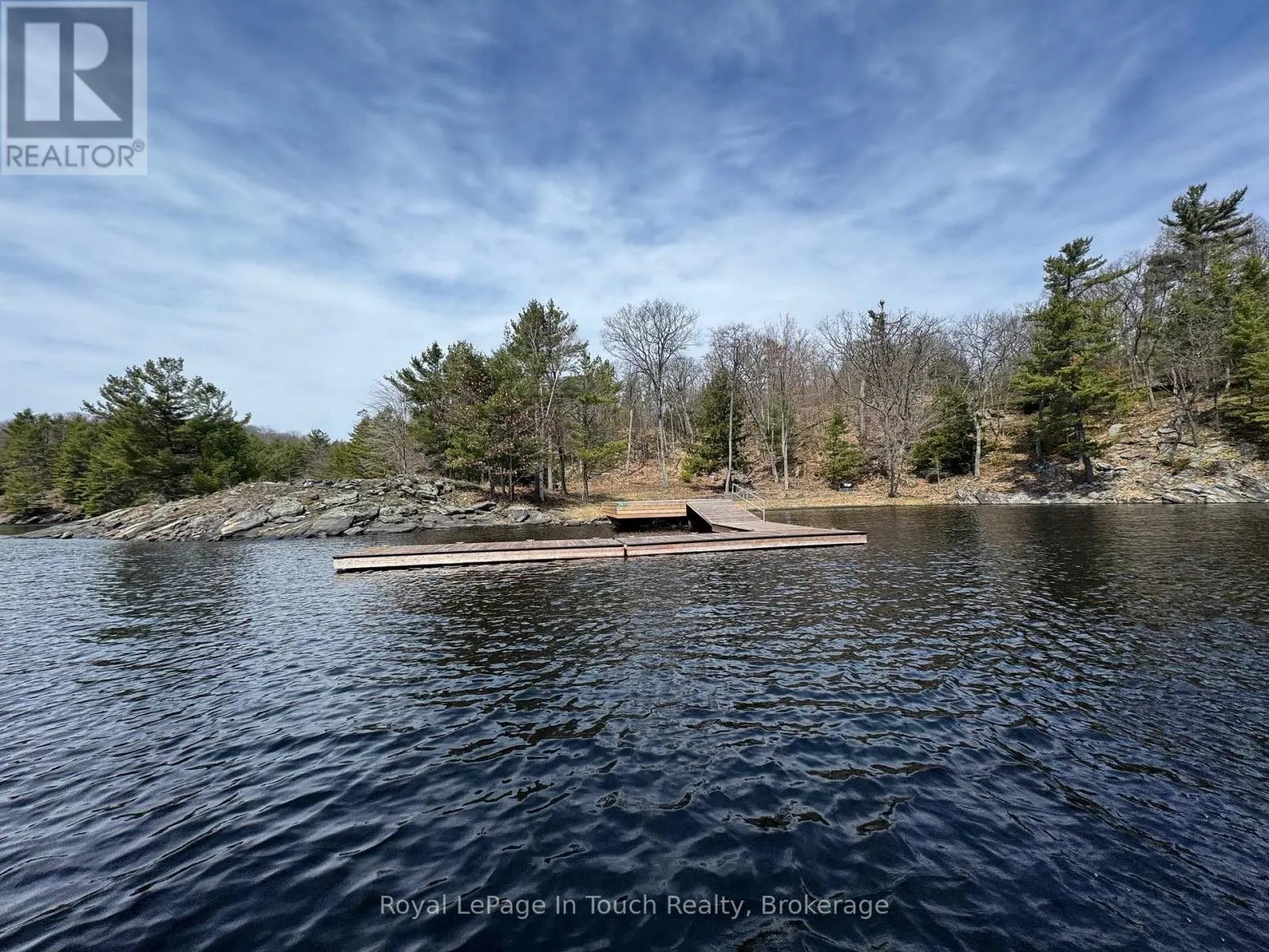 10 UNDERHILL ISLAND