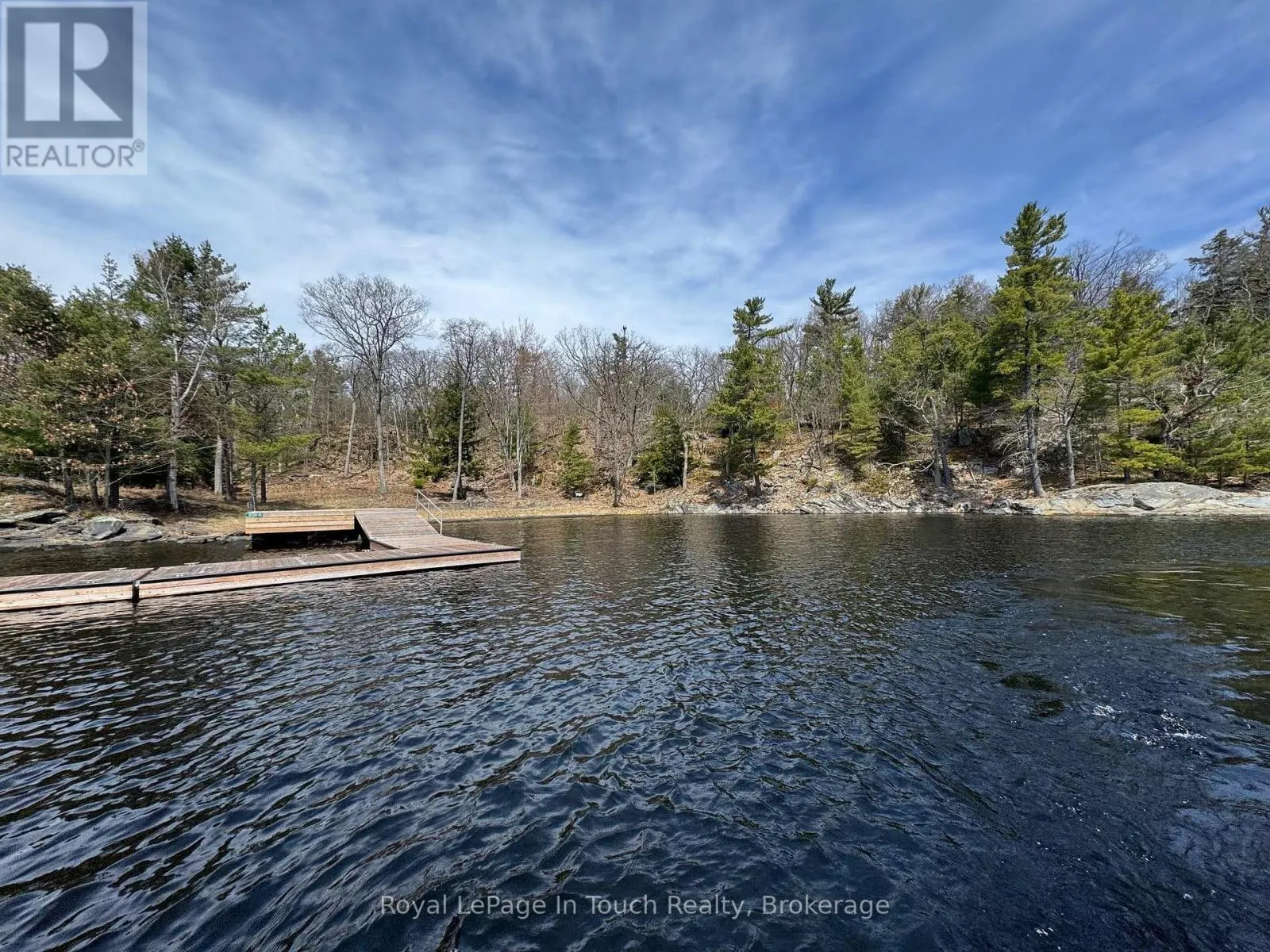 10 UNDERHILL ISLAND