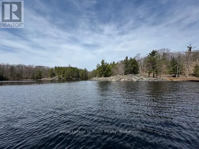 10 UNDERHILL ISLAND