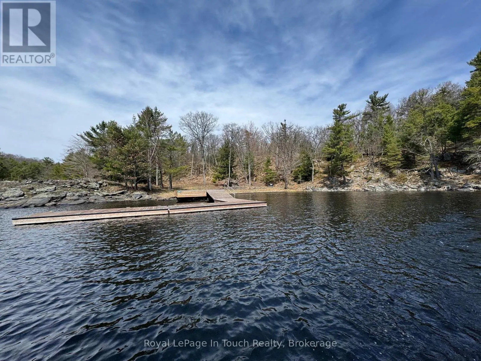 10 UNDERHILL ISLAND