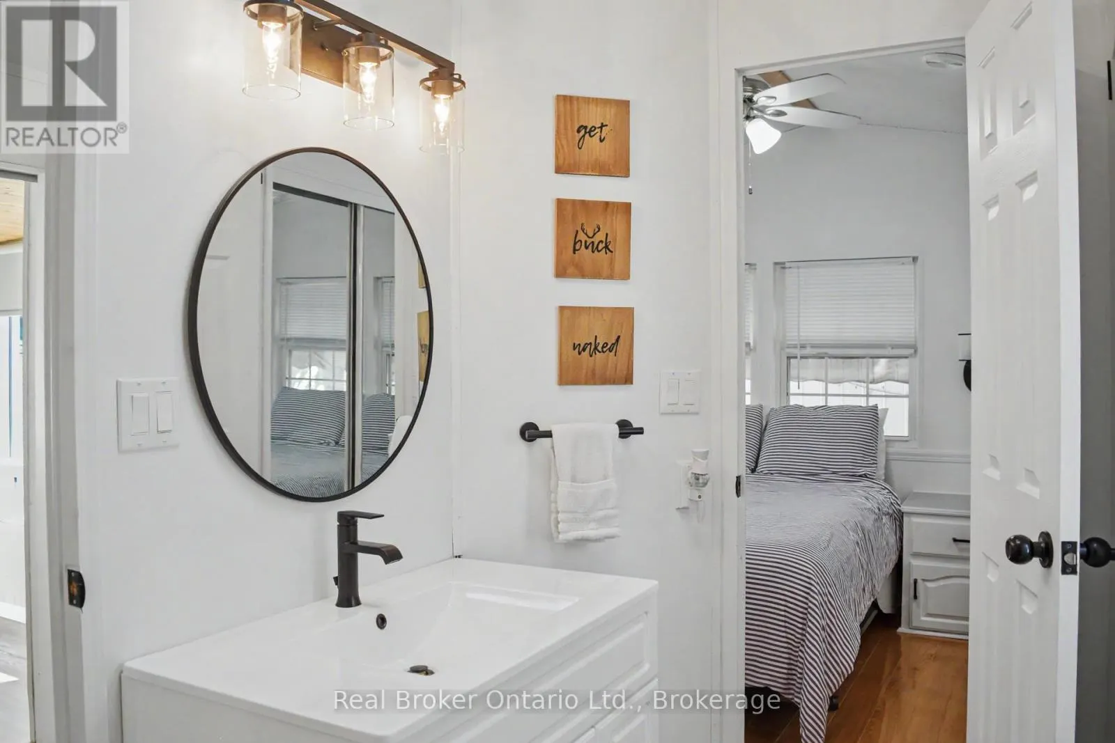 M39 - 13 SOUTHLINE AVENUE #M39