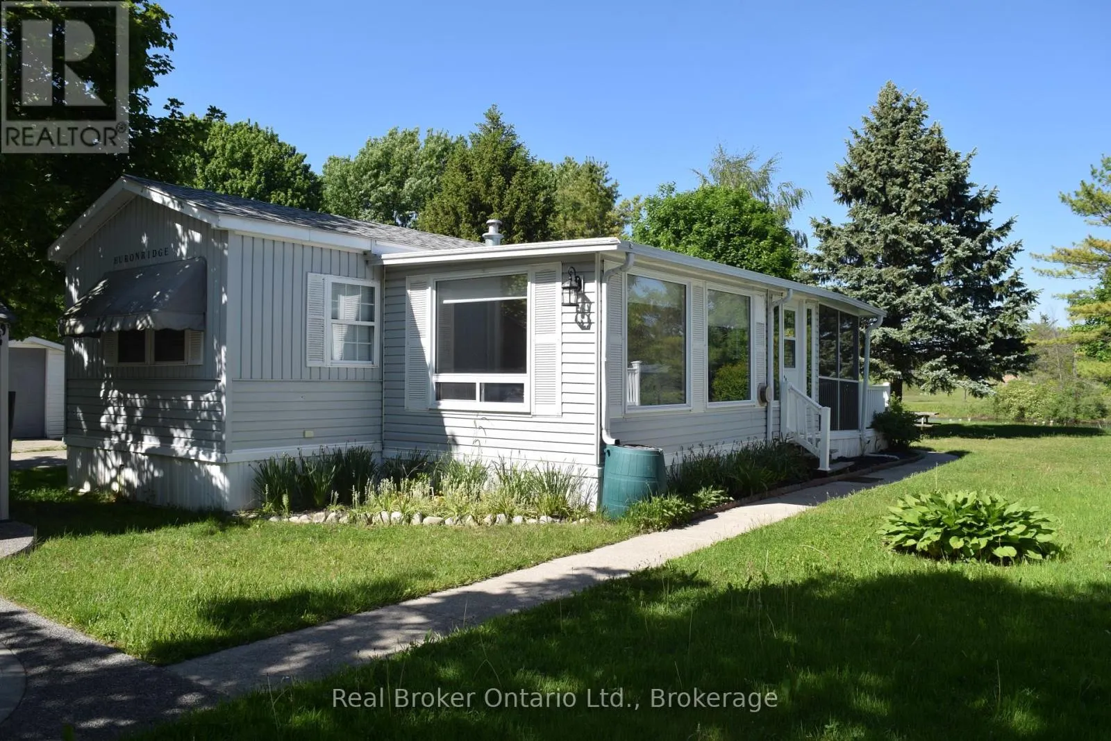 M39 - 13 SOUTHLINE AVENUE #M39