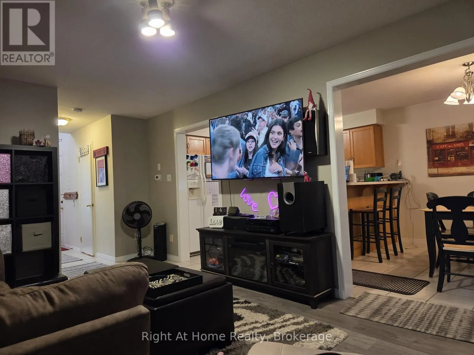 21 FULLER DRIVE