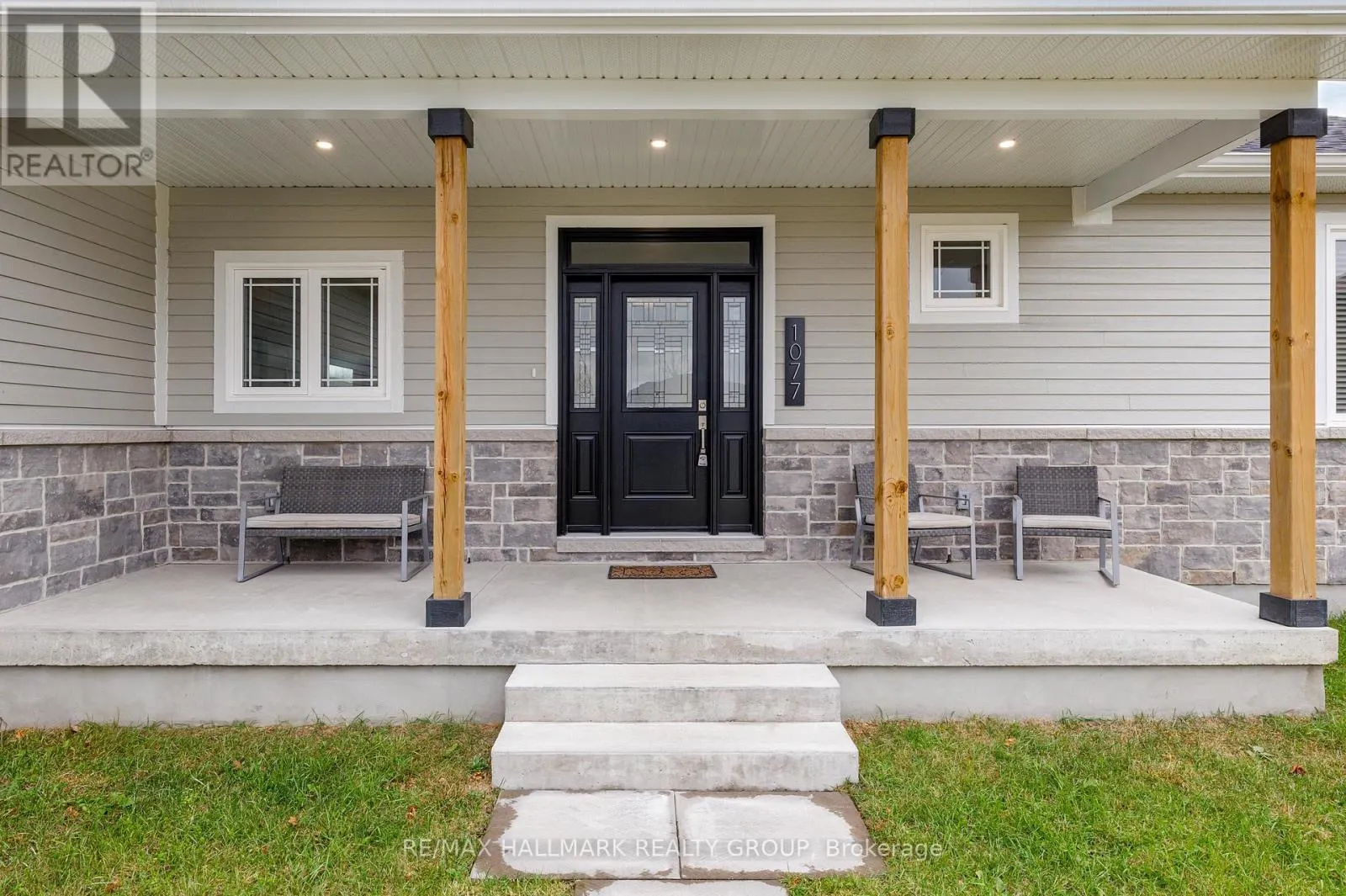 1077 SHEARER DRIVE