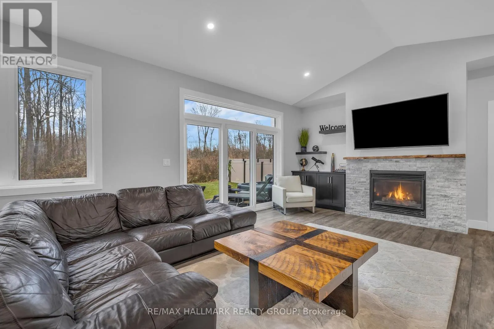 1077 SHEARER DRIVE