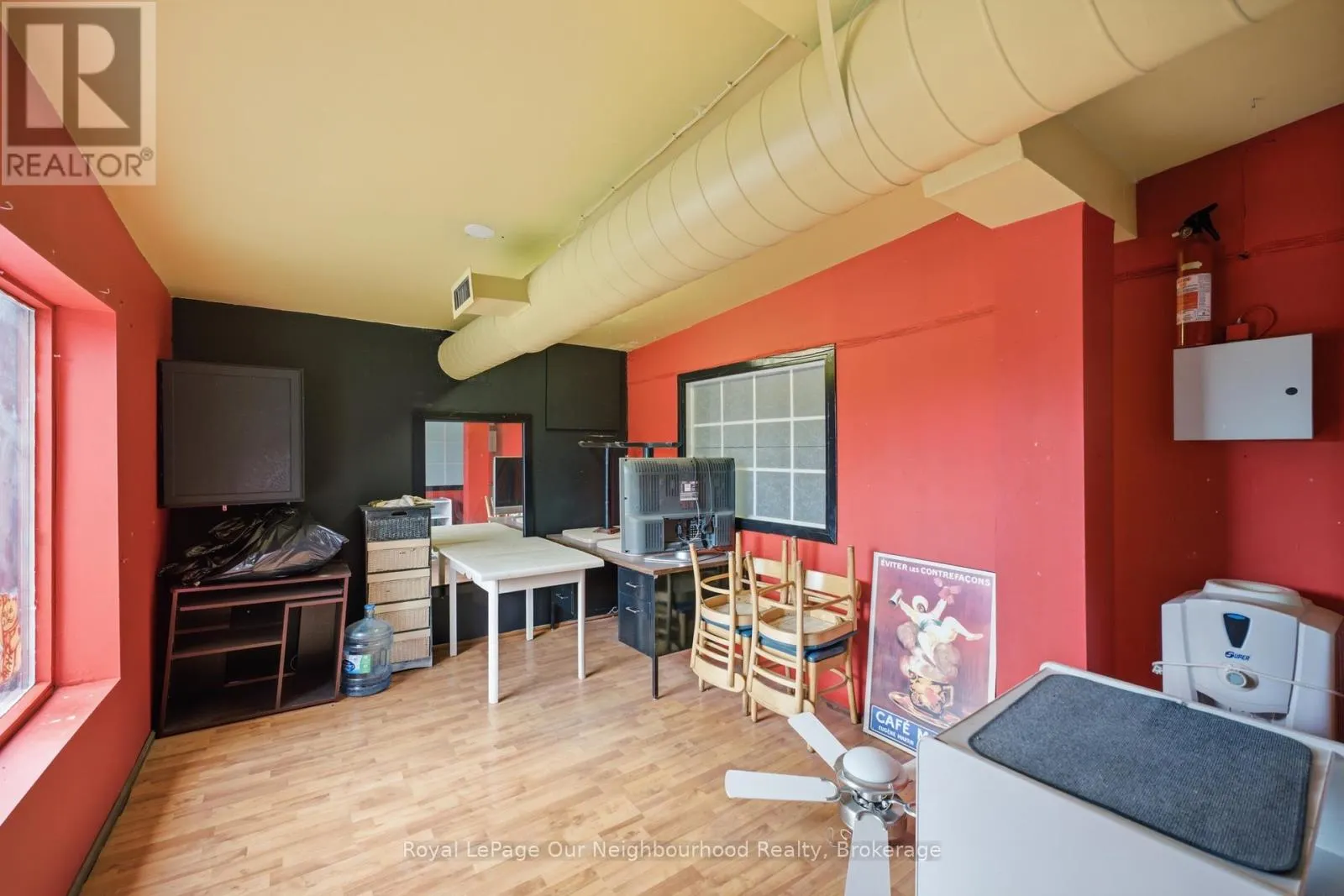 #9 - 41 JOHN STREET ##9