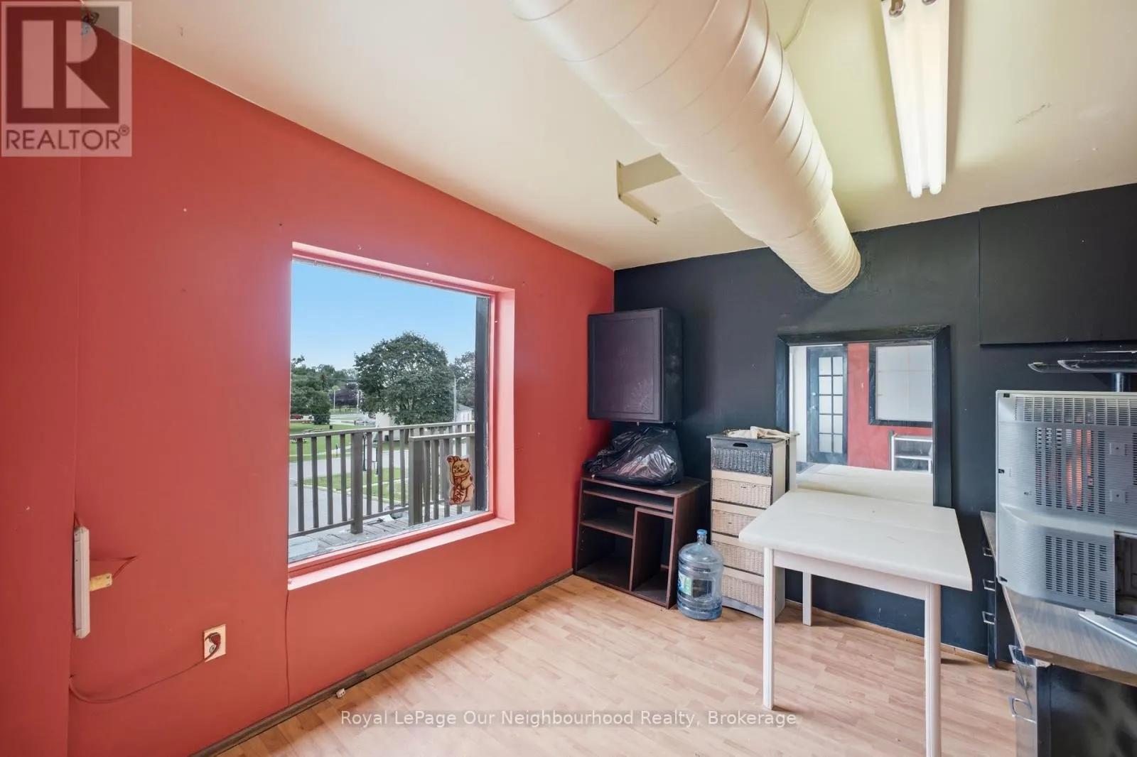 #9 - 41 JOHN STREET ##9