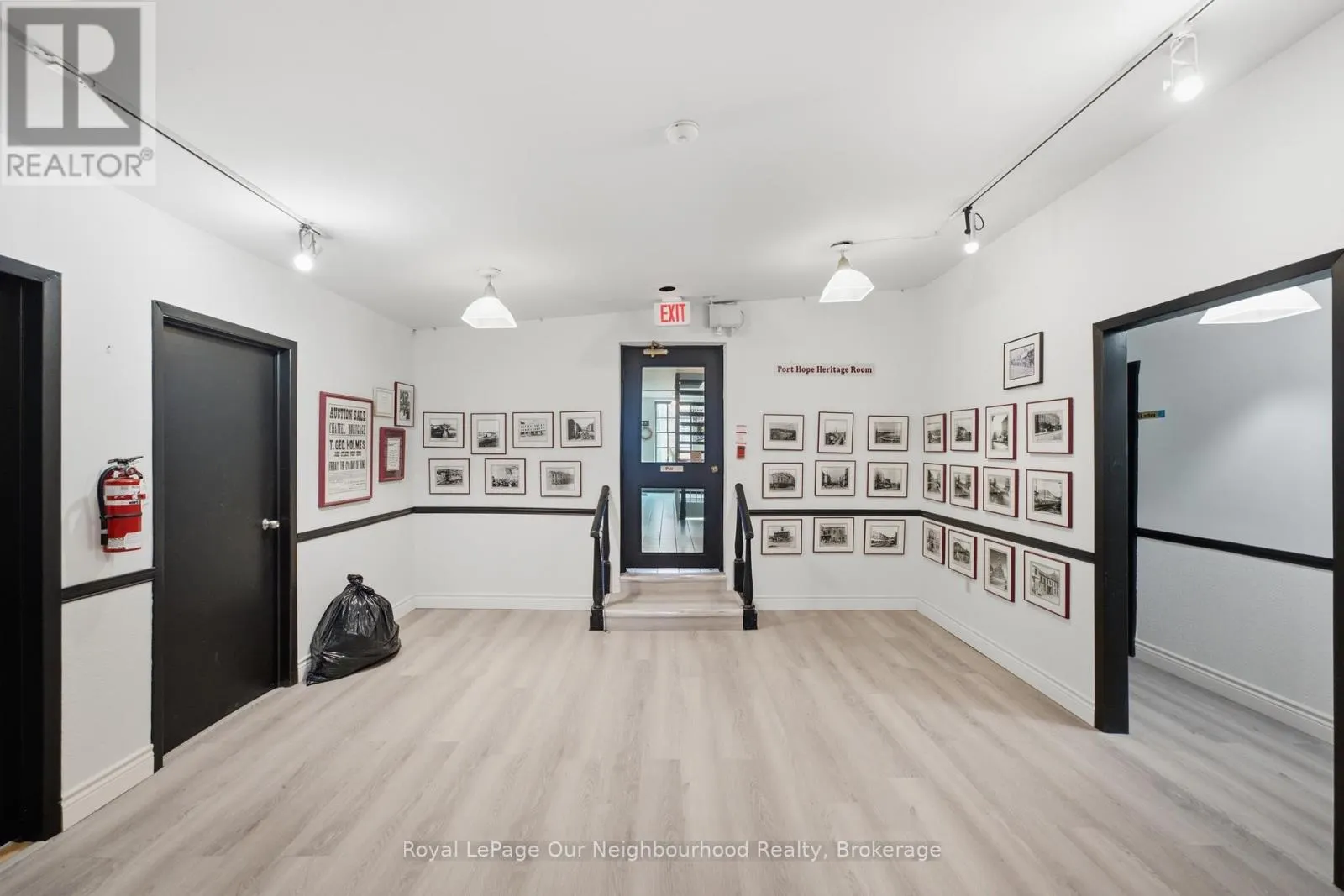 #6 - 41 JOHN STREET ##6