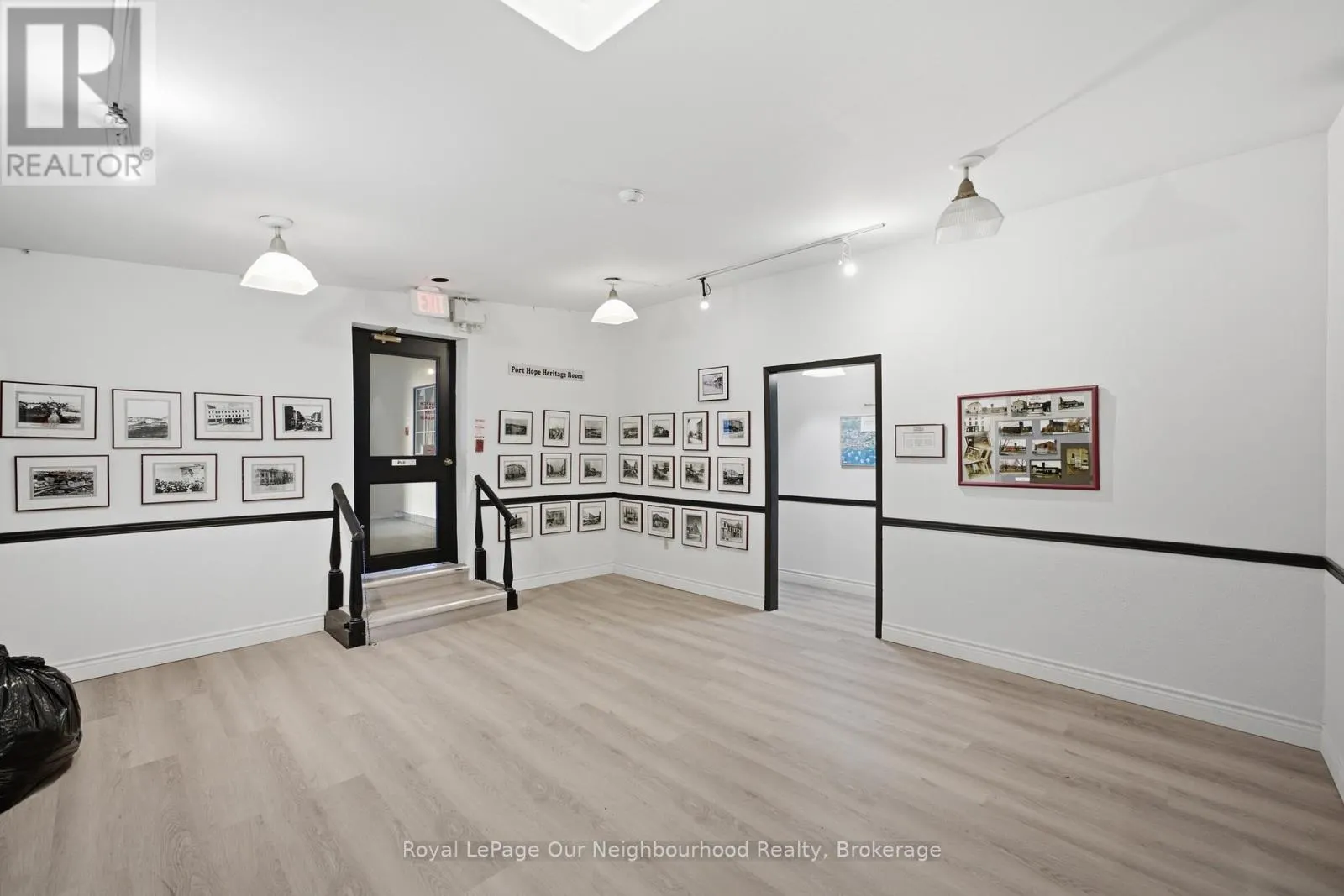 #6 - 41 JOHN STREET ##6