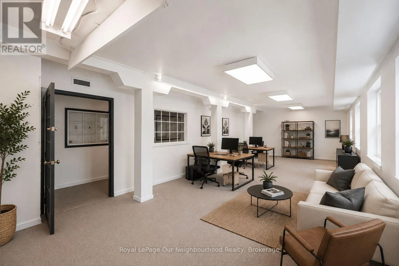 #6 - 41 JOHN STREET ##6