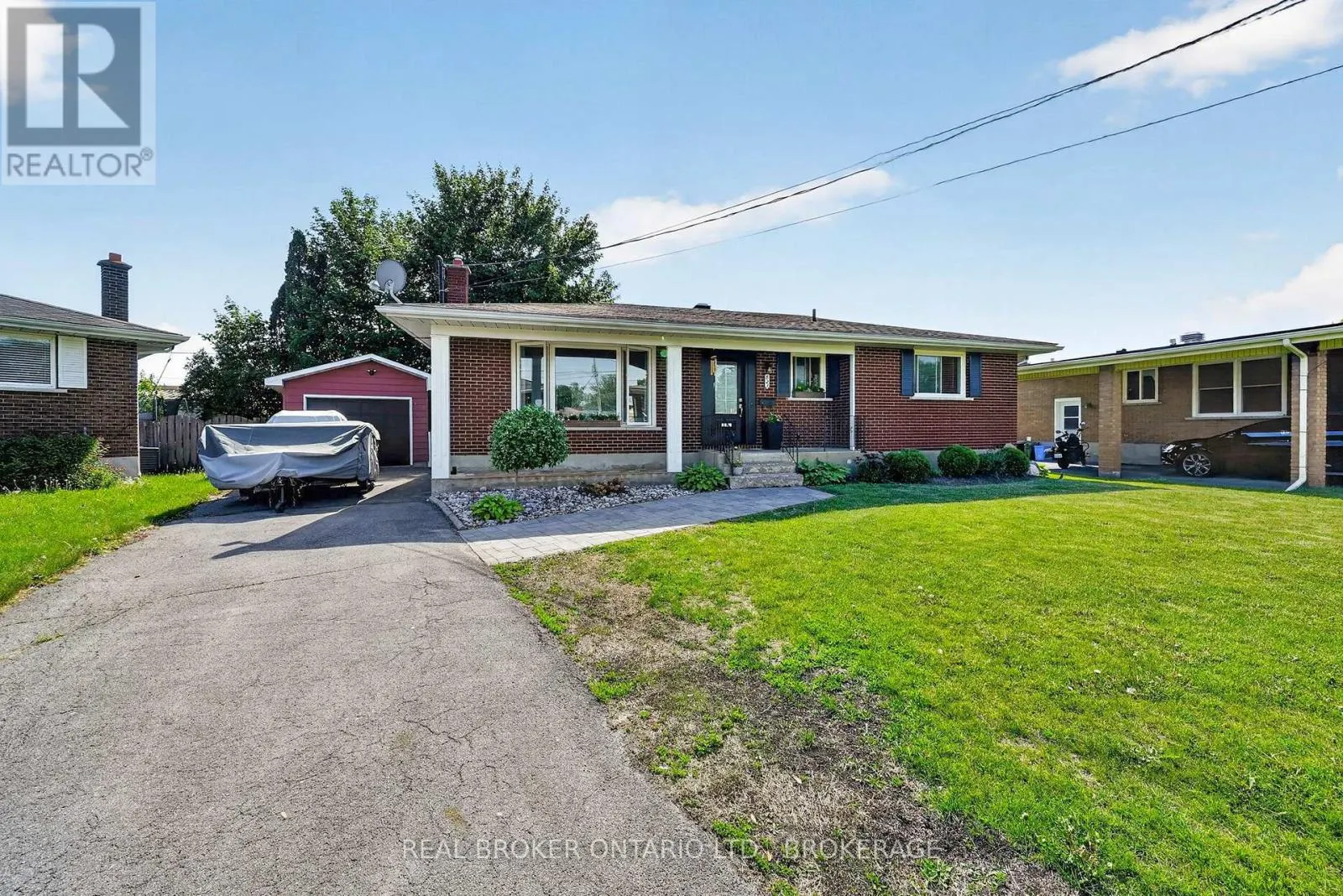 821 HALDIMAND CRESCENT