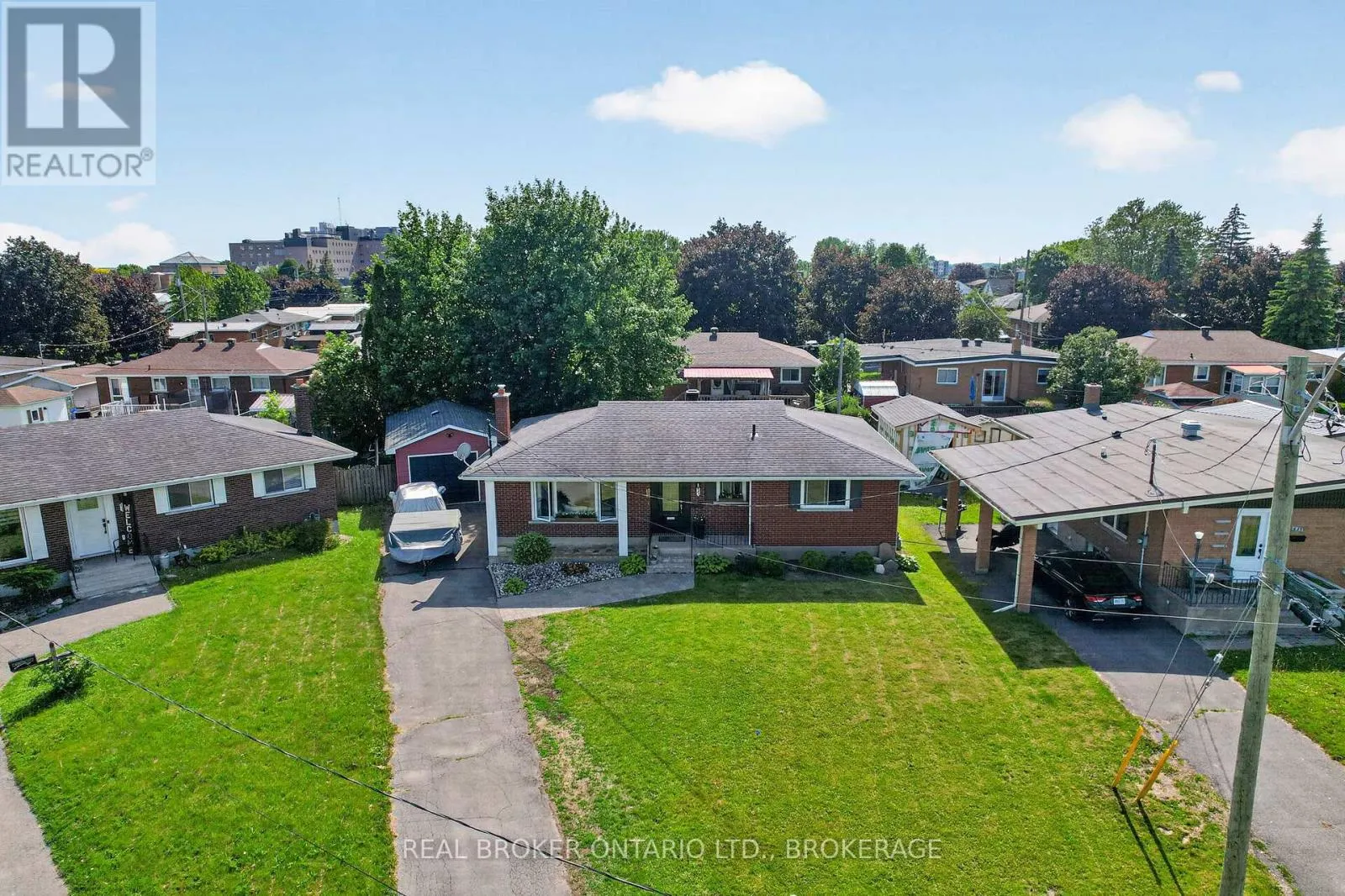 821 HALDIMAND CRESCENT
