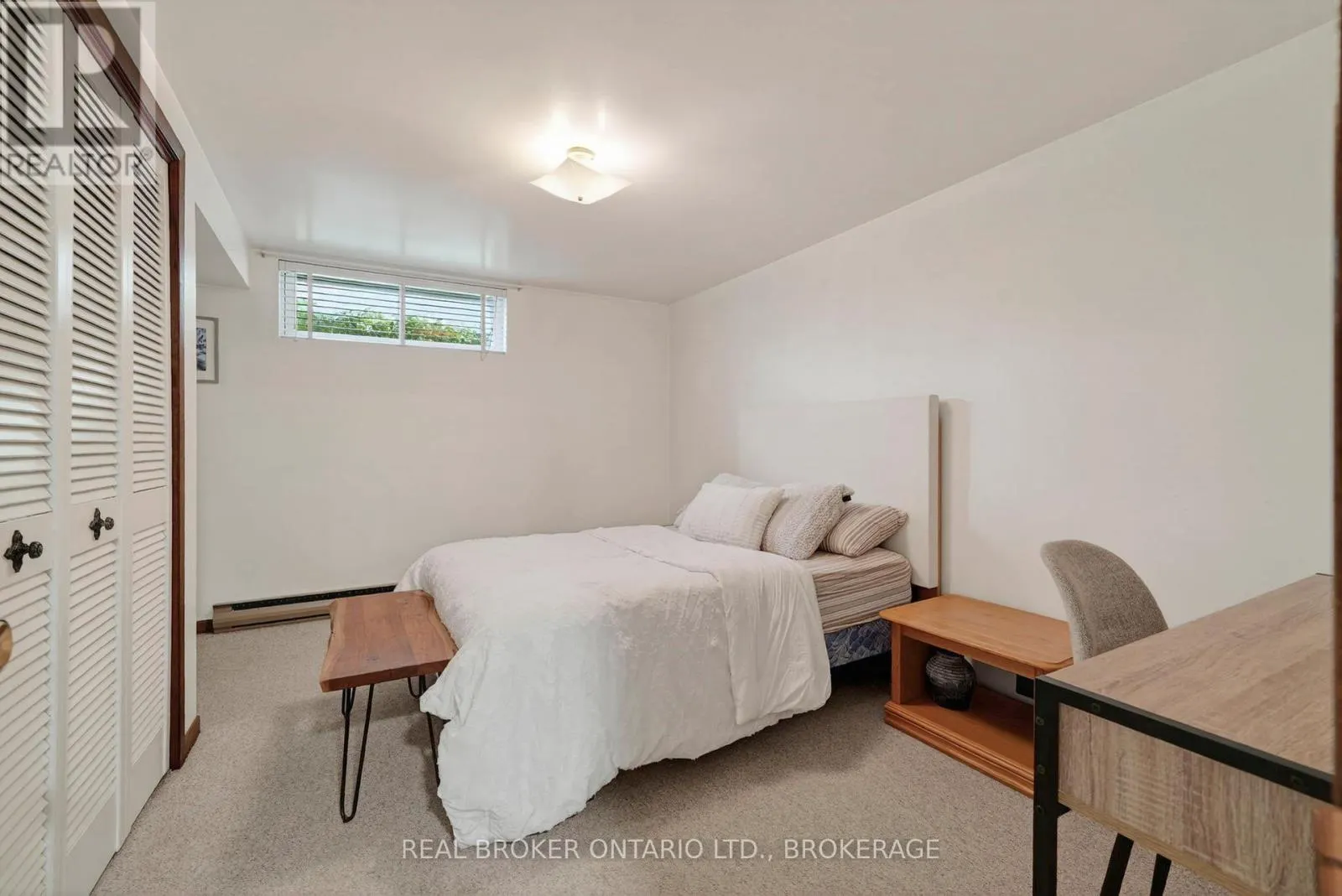 821 HALDIMAND CRESCENT